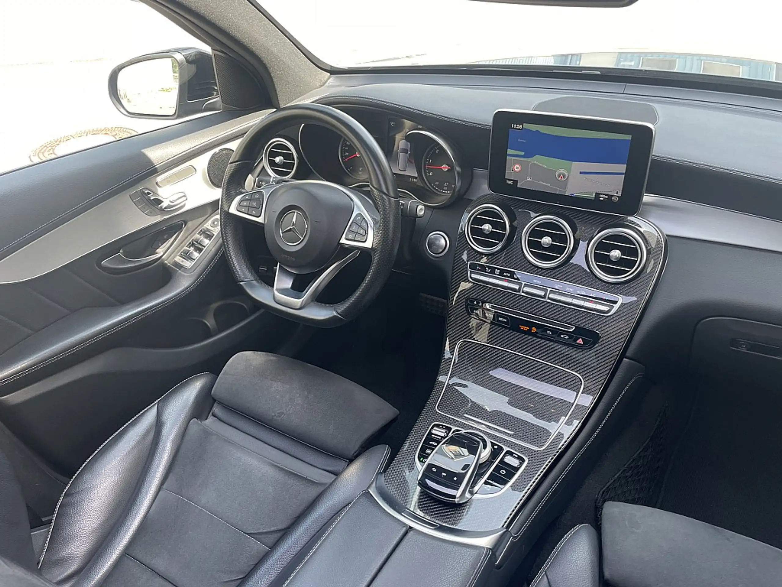 Mercedes-Benz - GLC 350