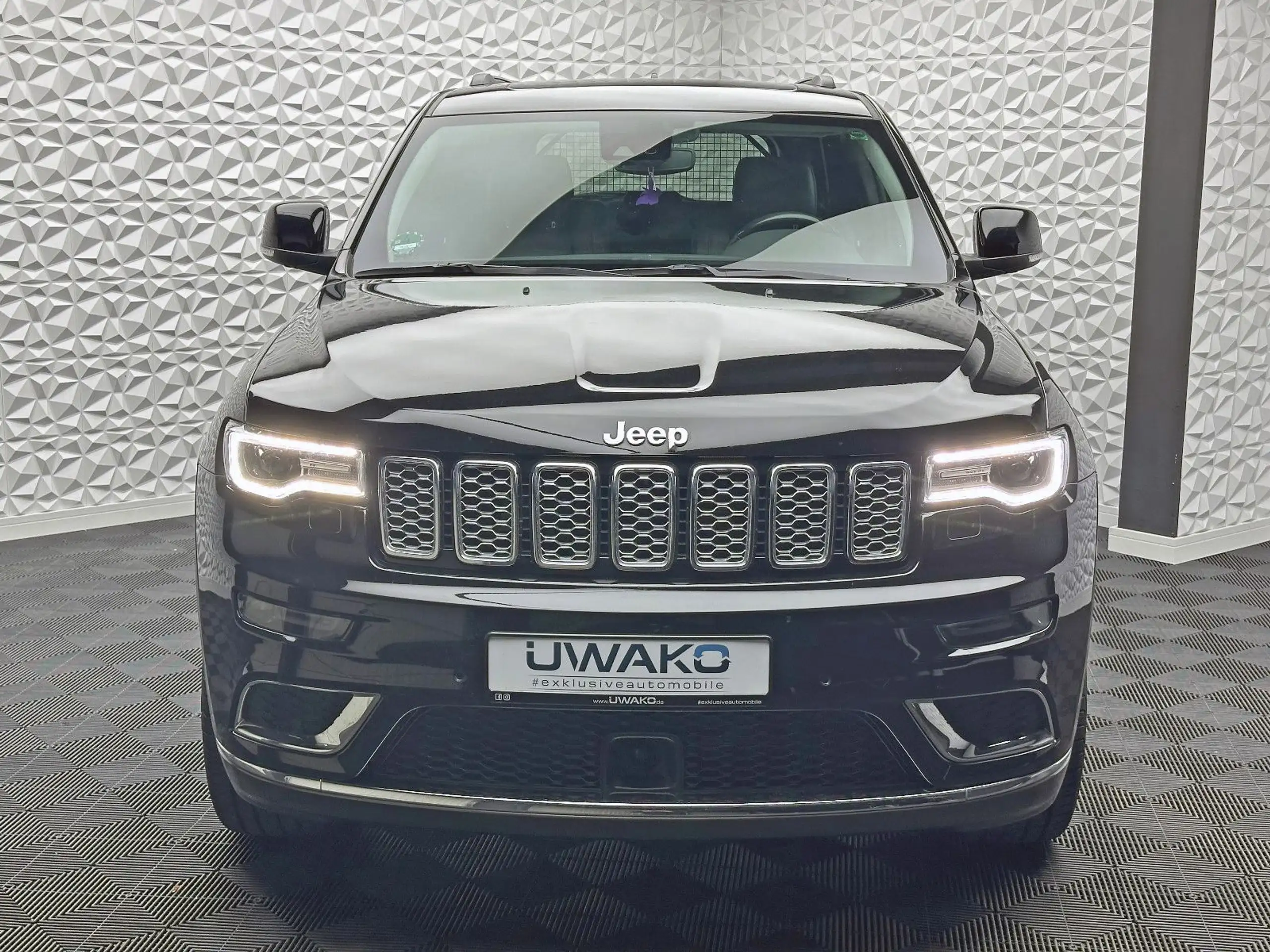 Jeep - Grand Cherokee