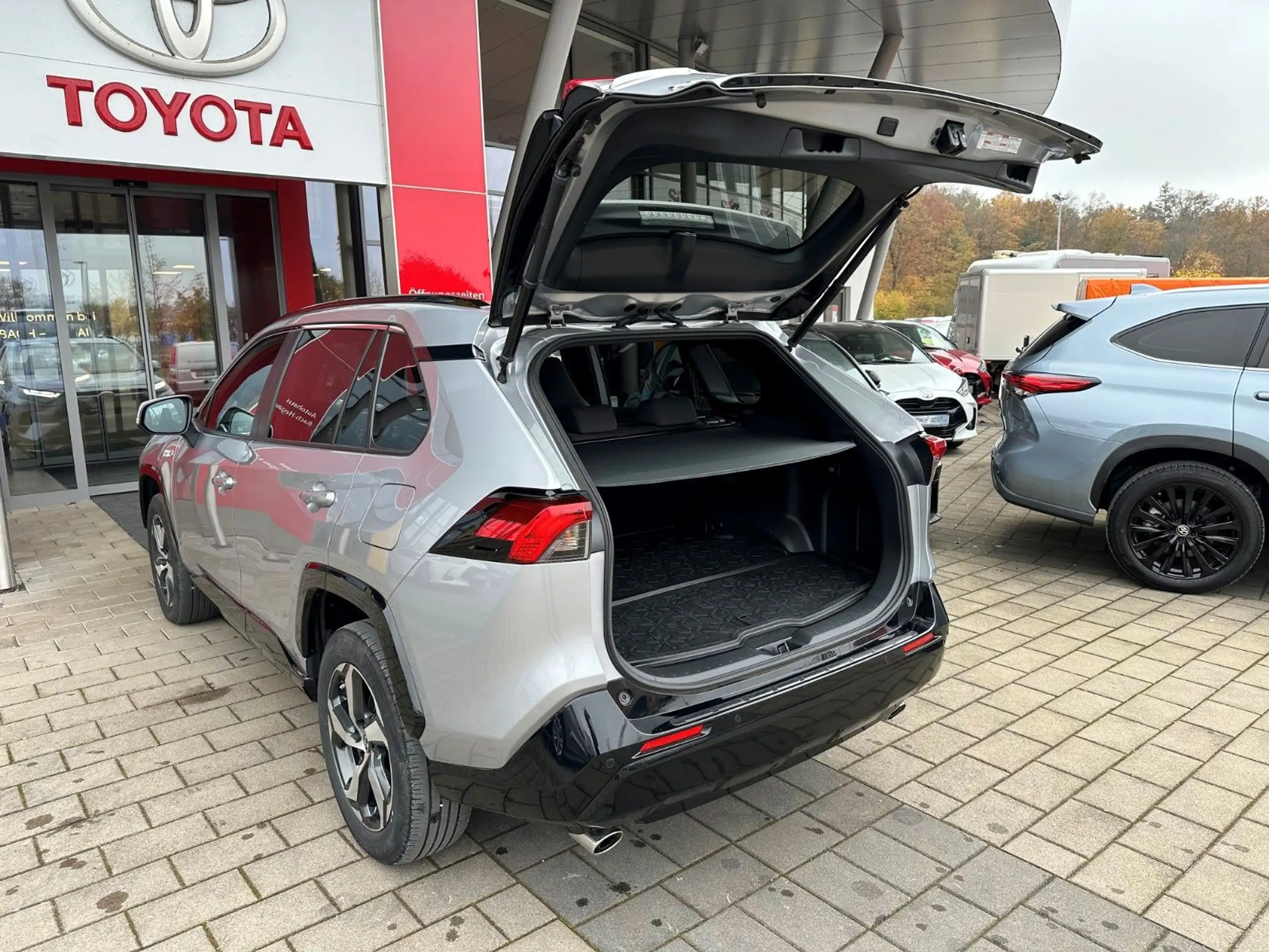 Toyota - RAV 4