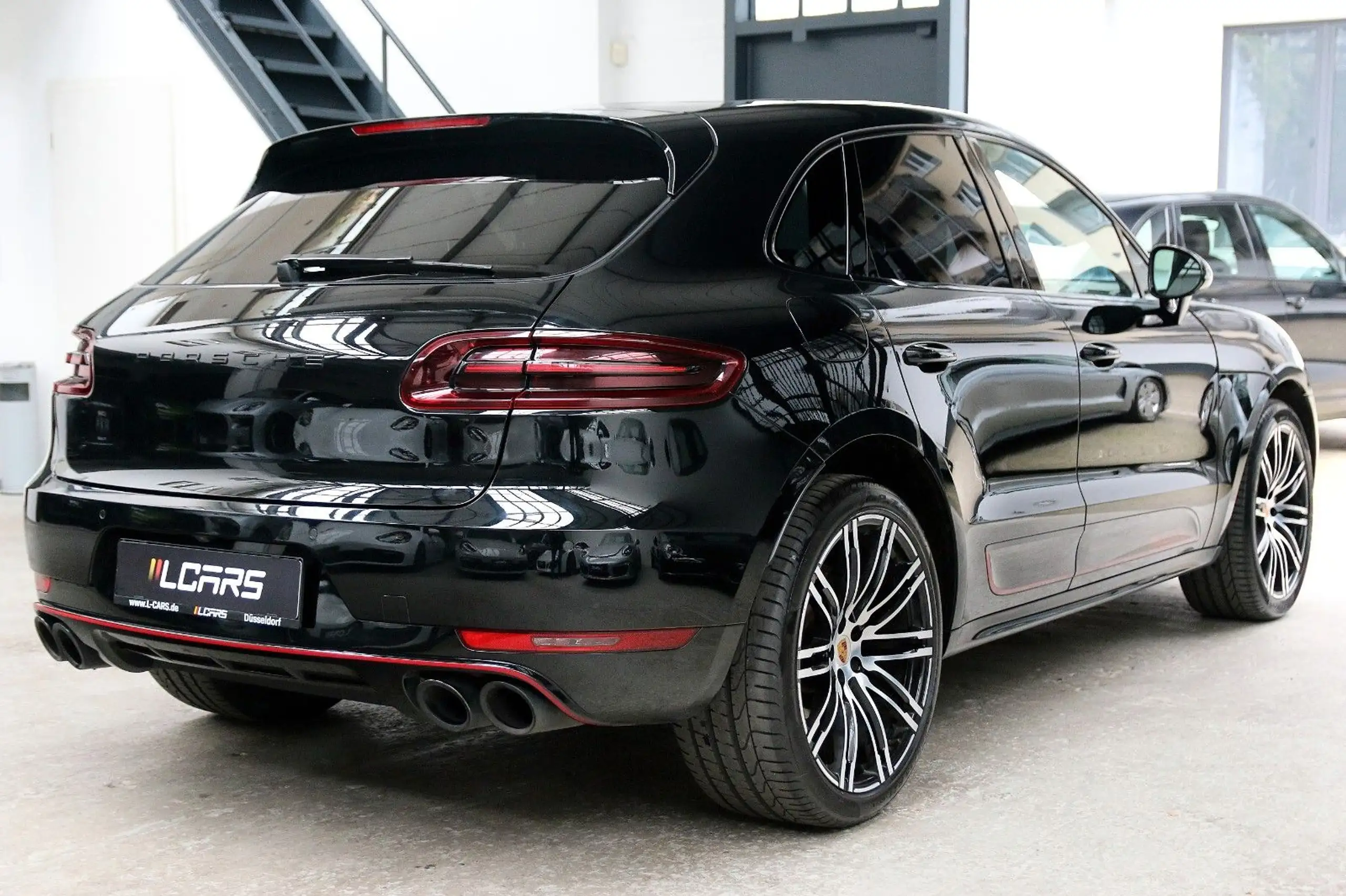 Porsche - Macan