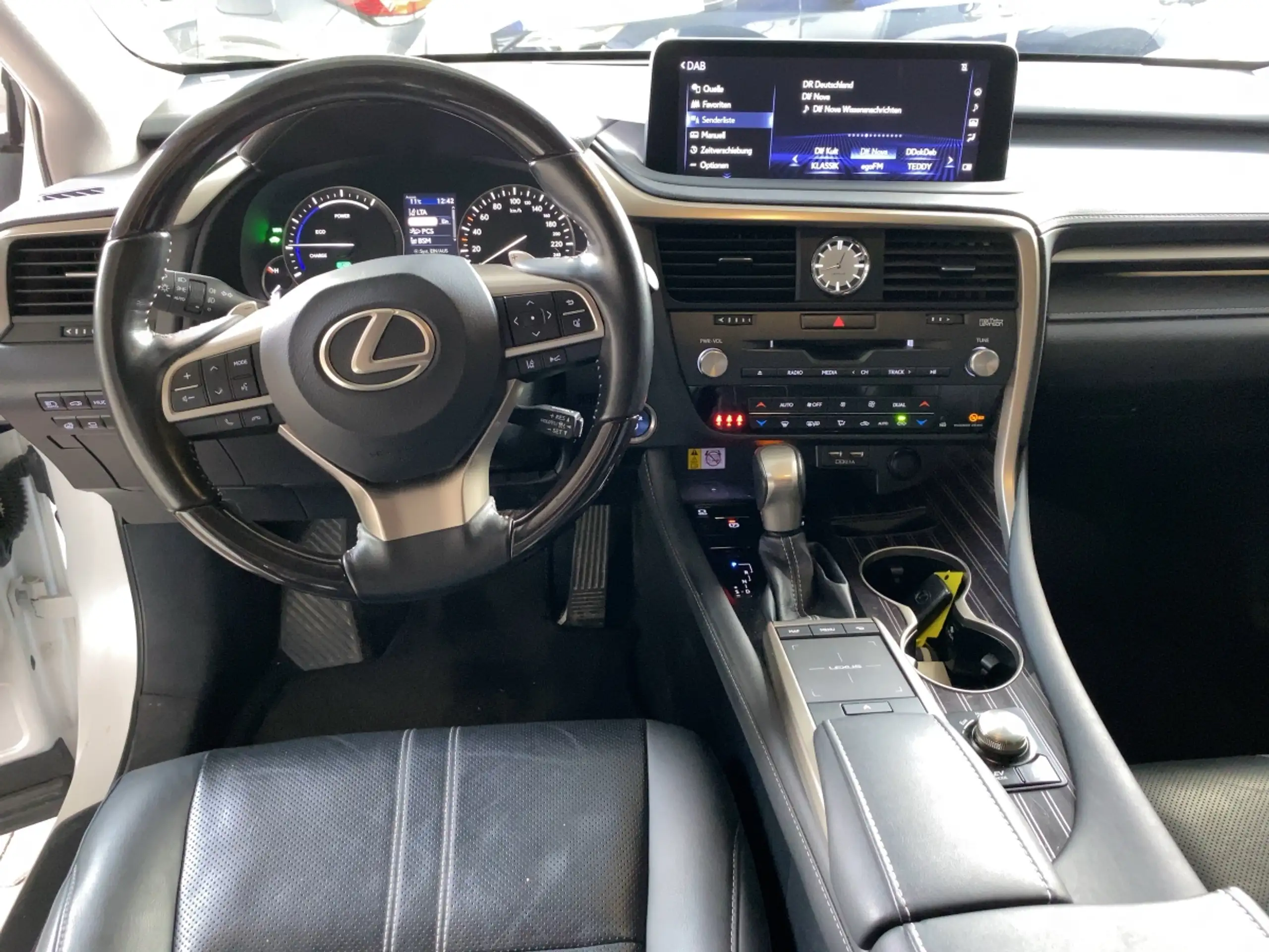 Lexus - RX 450h