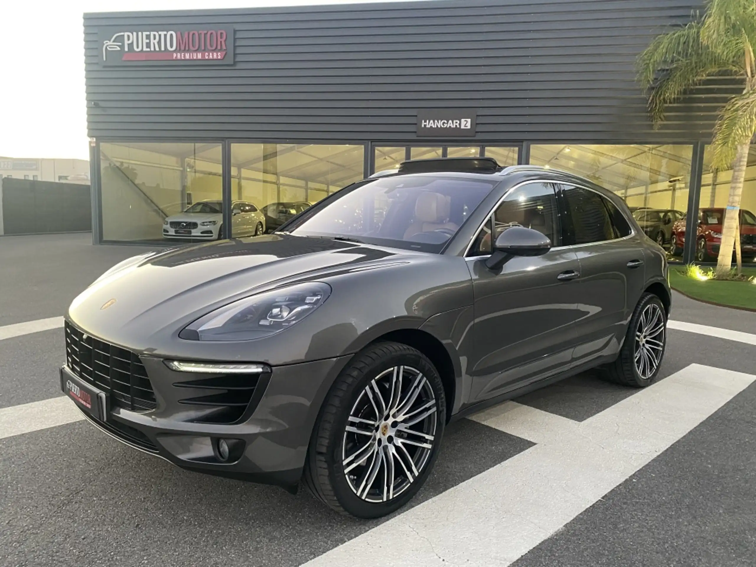 Porsche - Macan