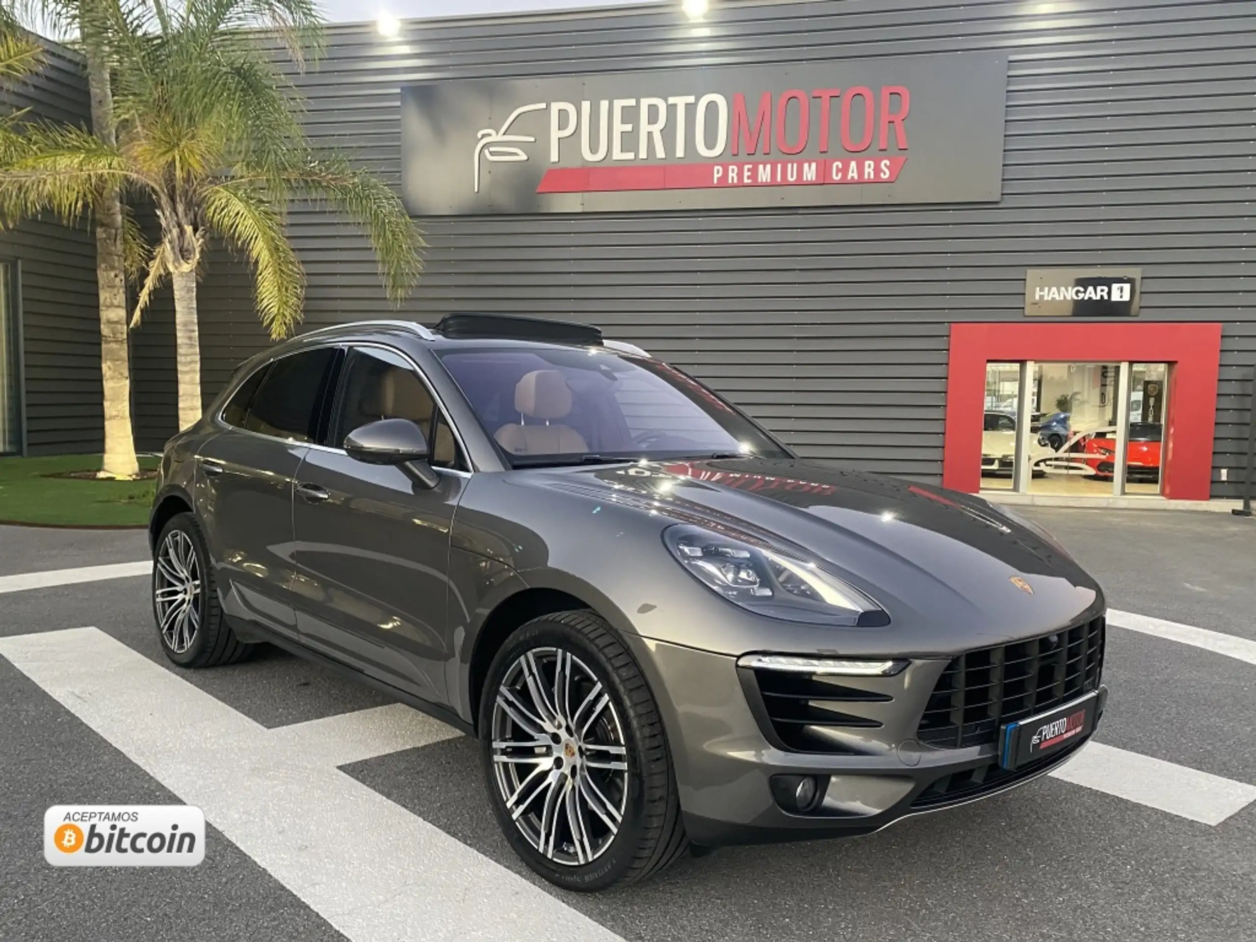 Porsche - Macan