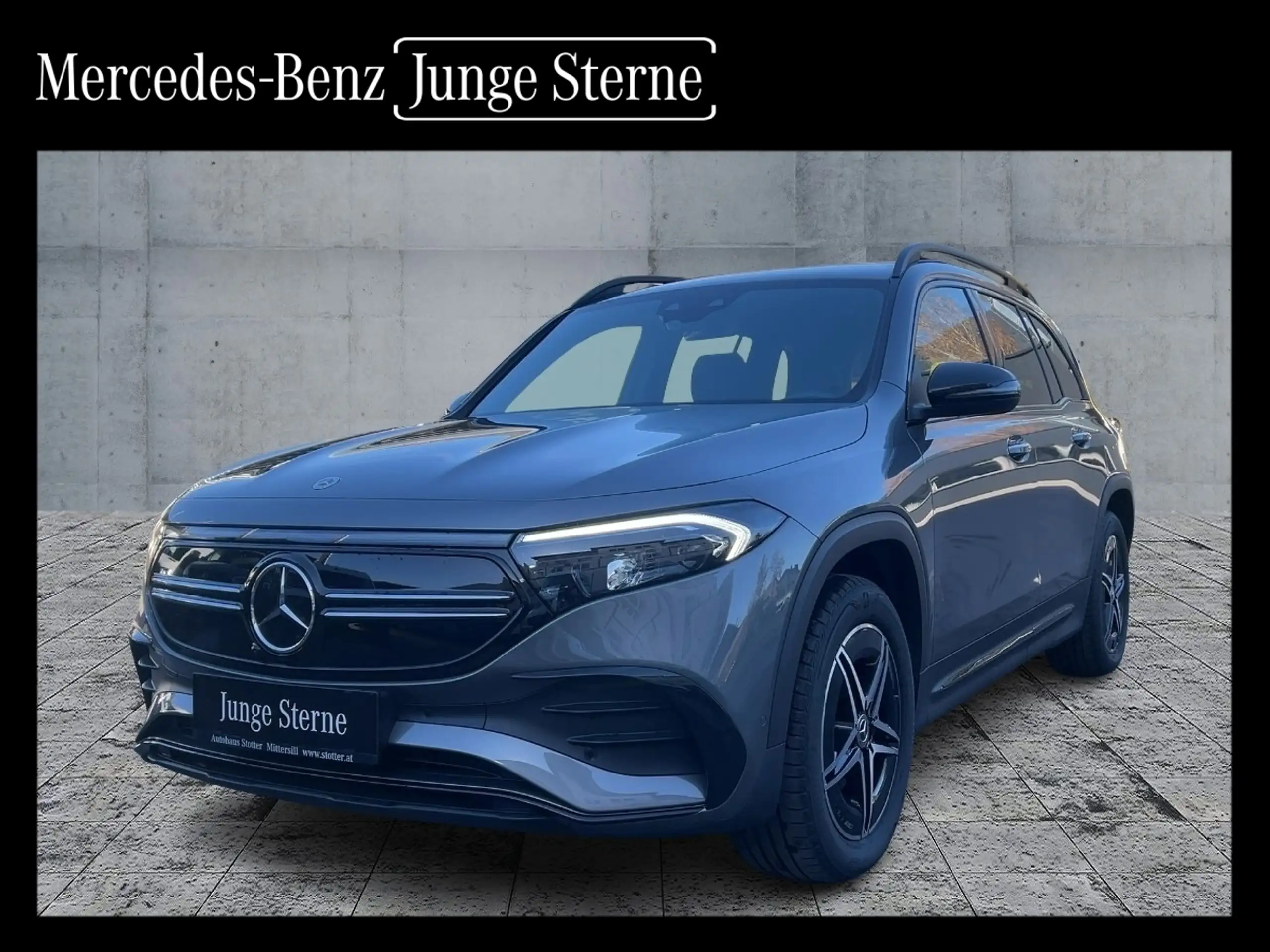 Mercedes-Benz EQB 300 2023