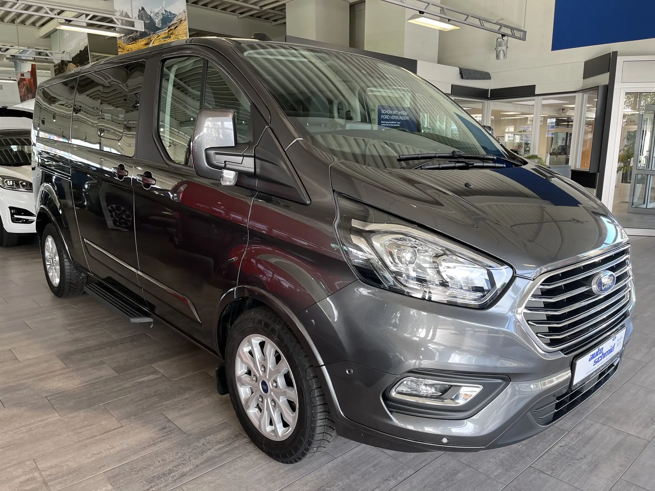 Ford - Tourneo Custom