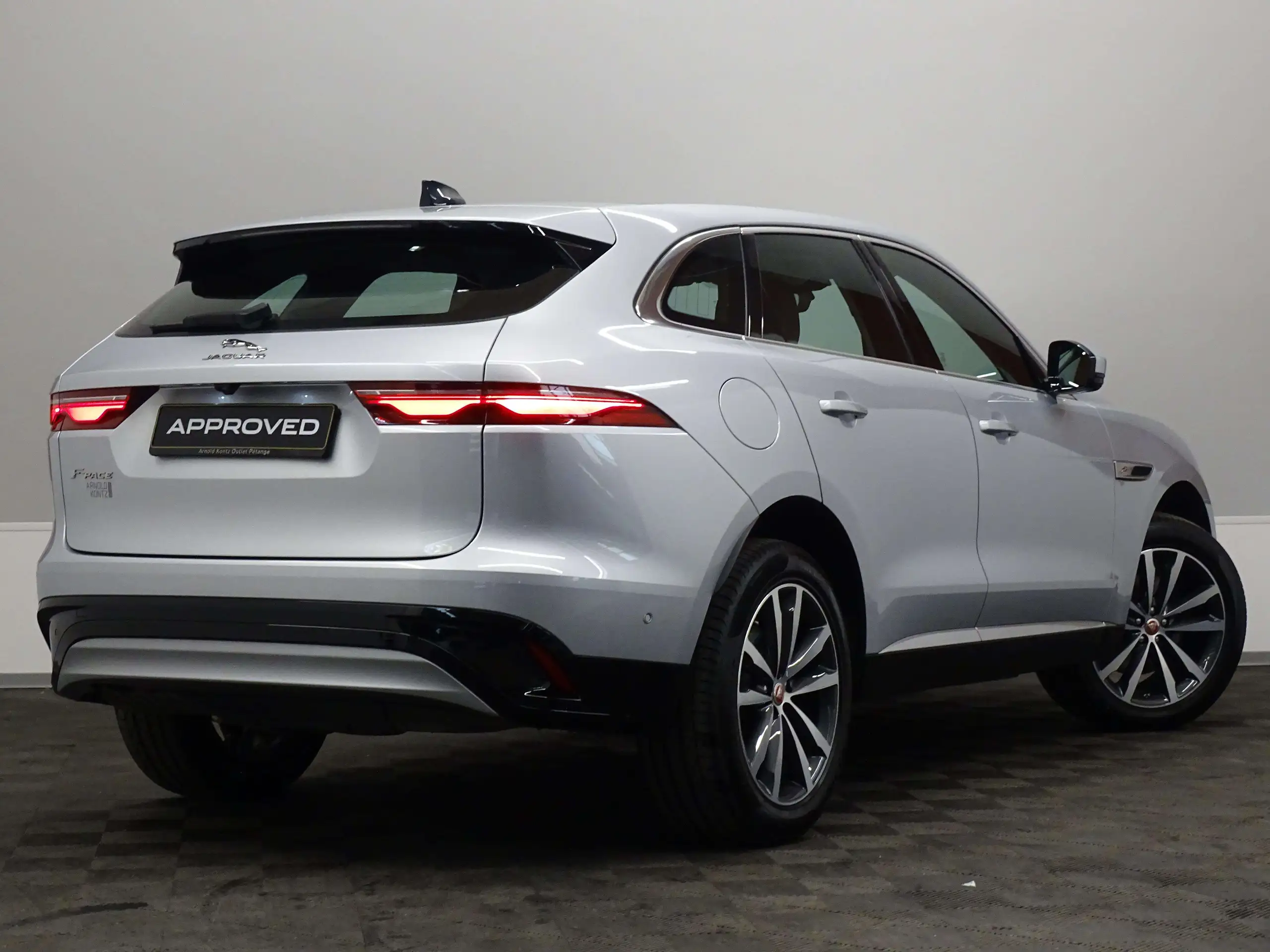 Jaguar - F-Pace