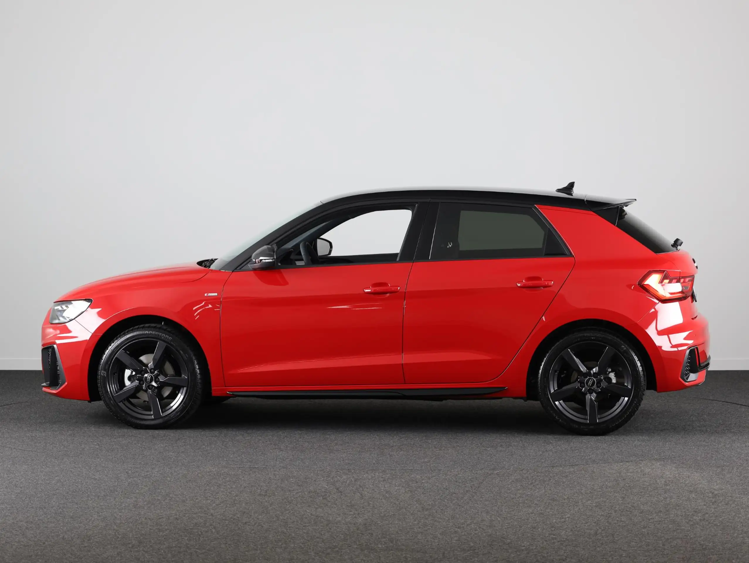 Audi - A1