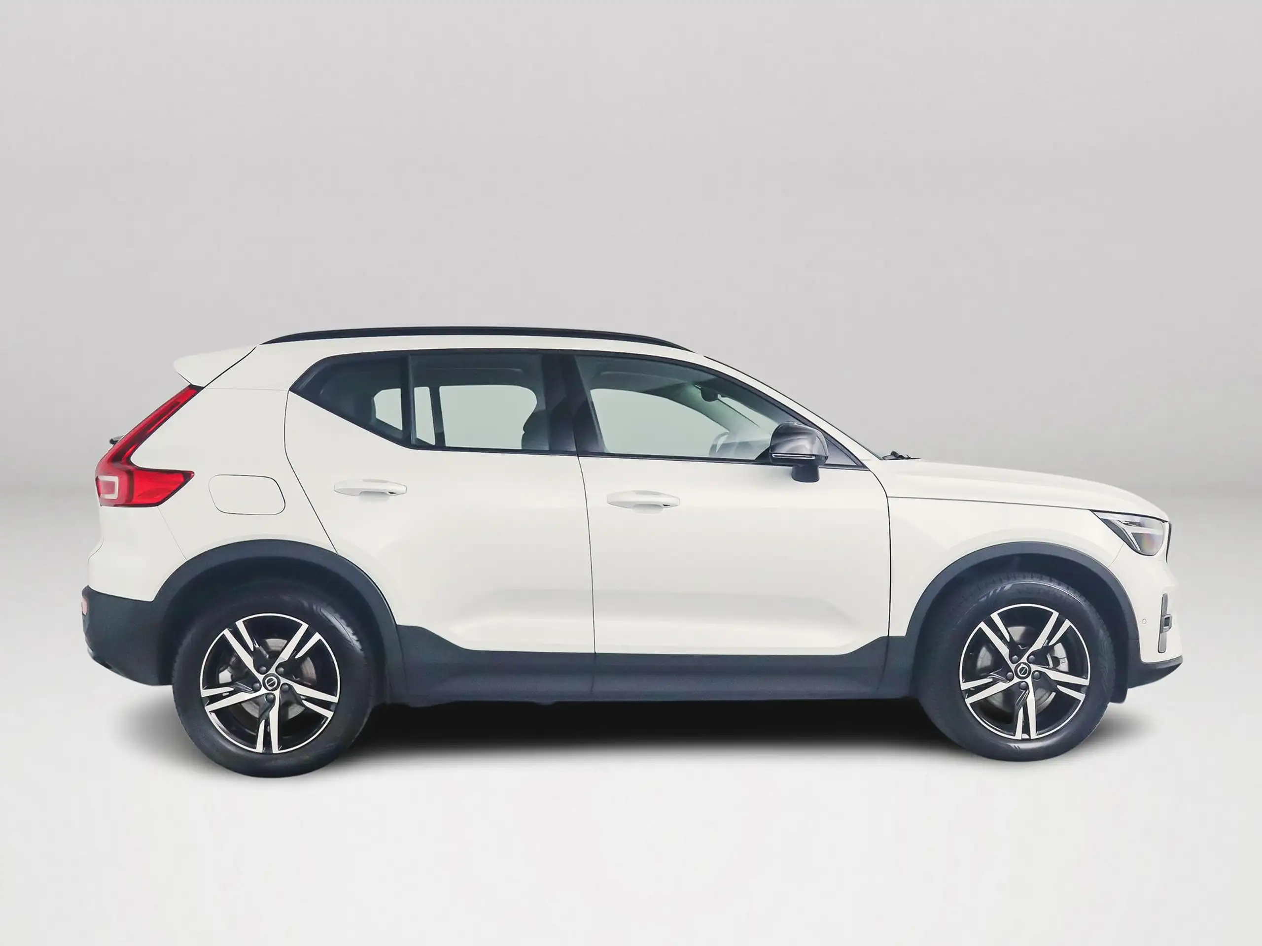 Volvo - XC40