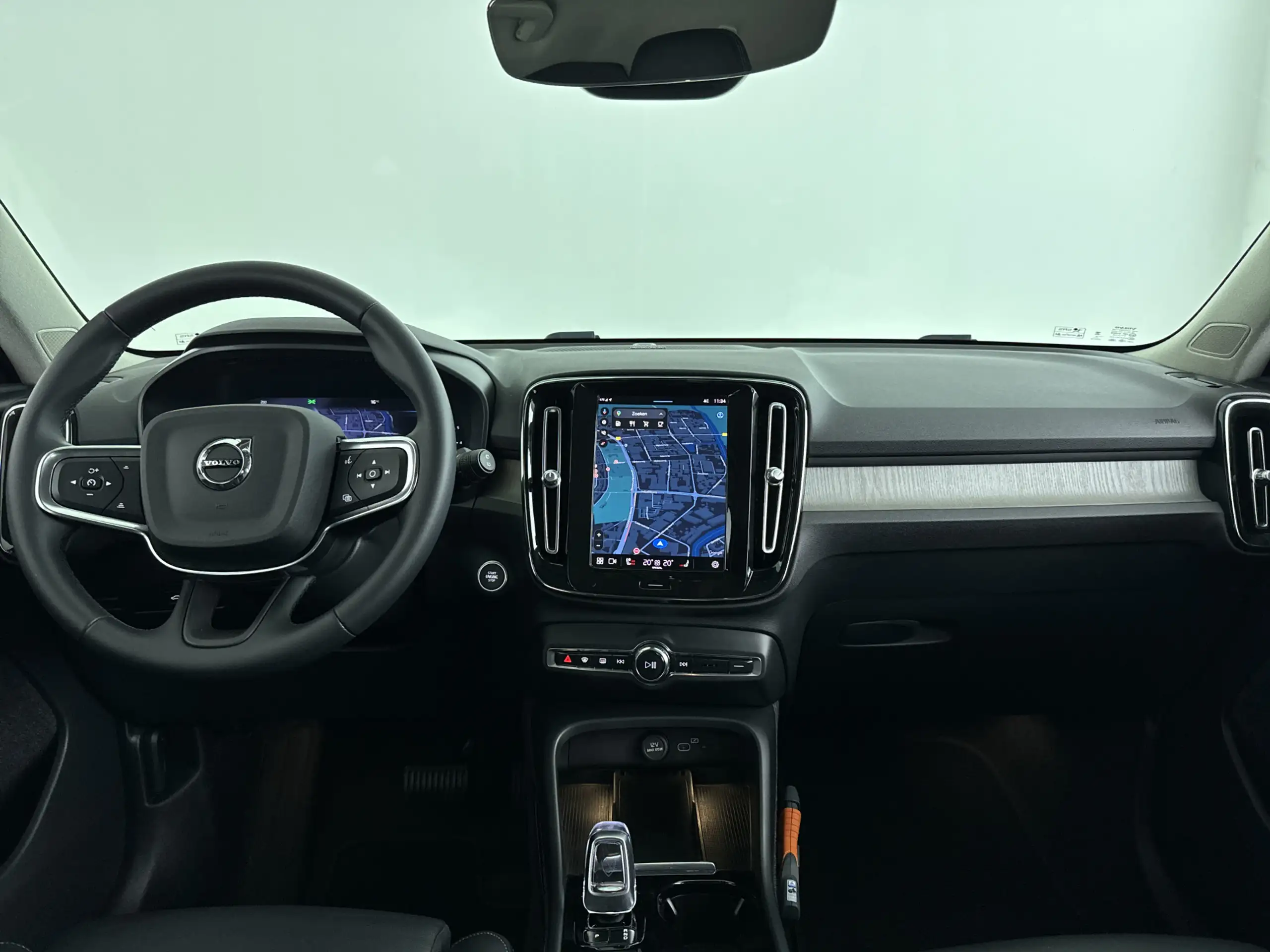 Volvo - XC40