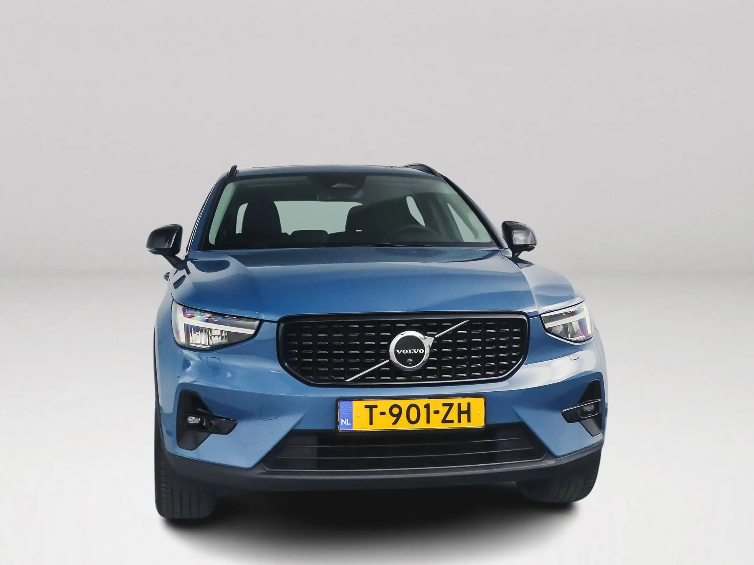 Volvo - XC40