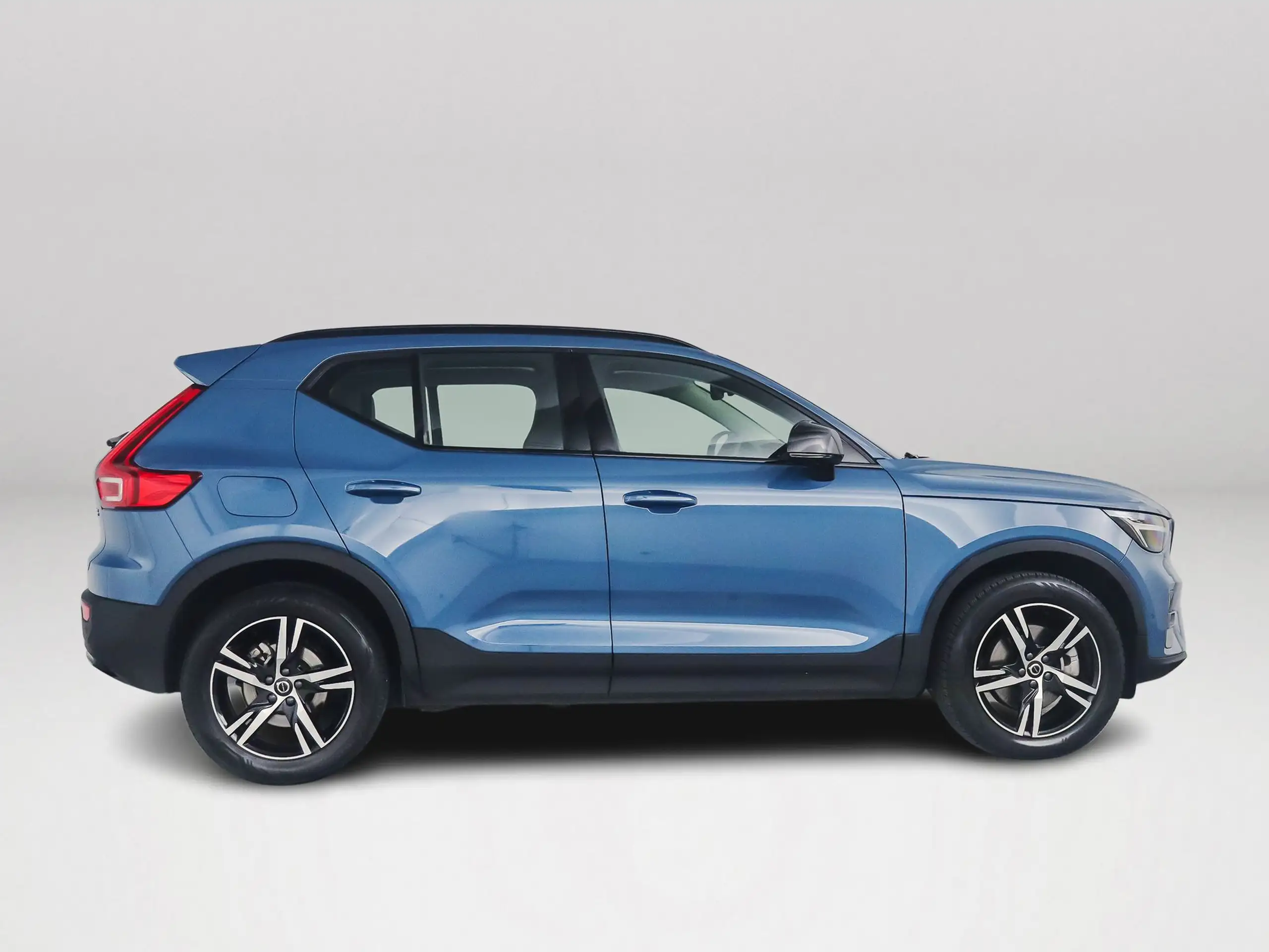 Volvo - XC40