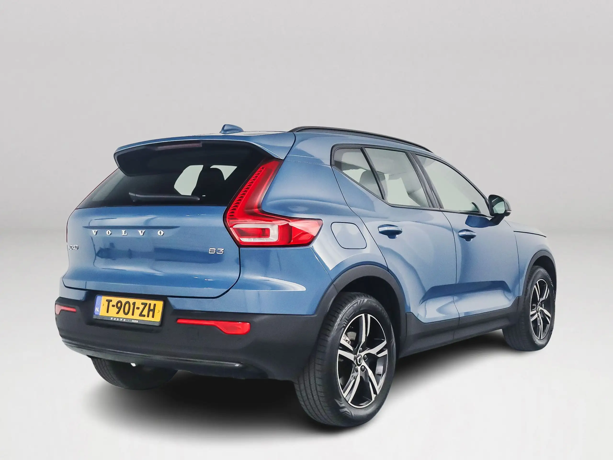 Volvo - XC40