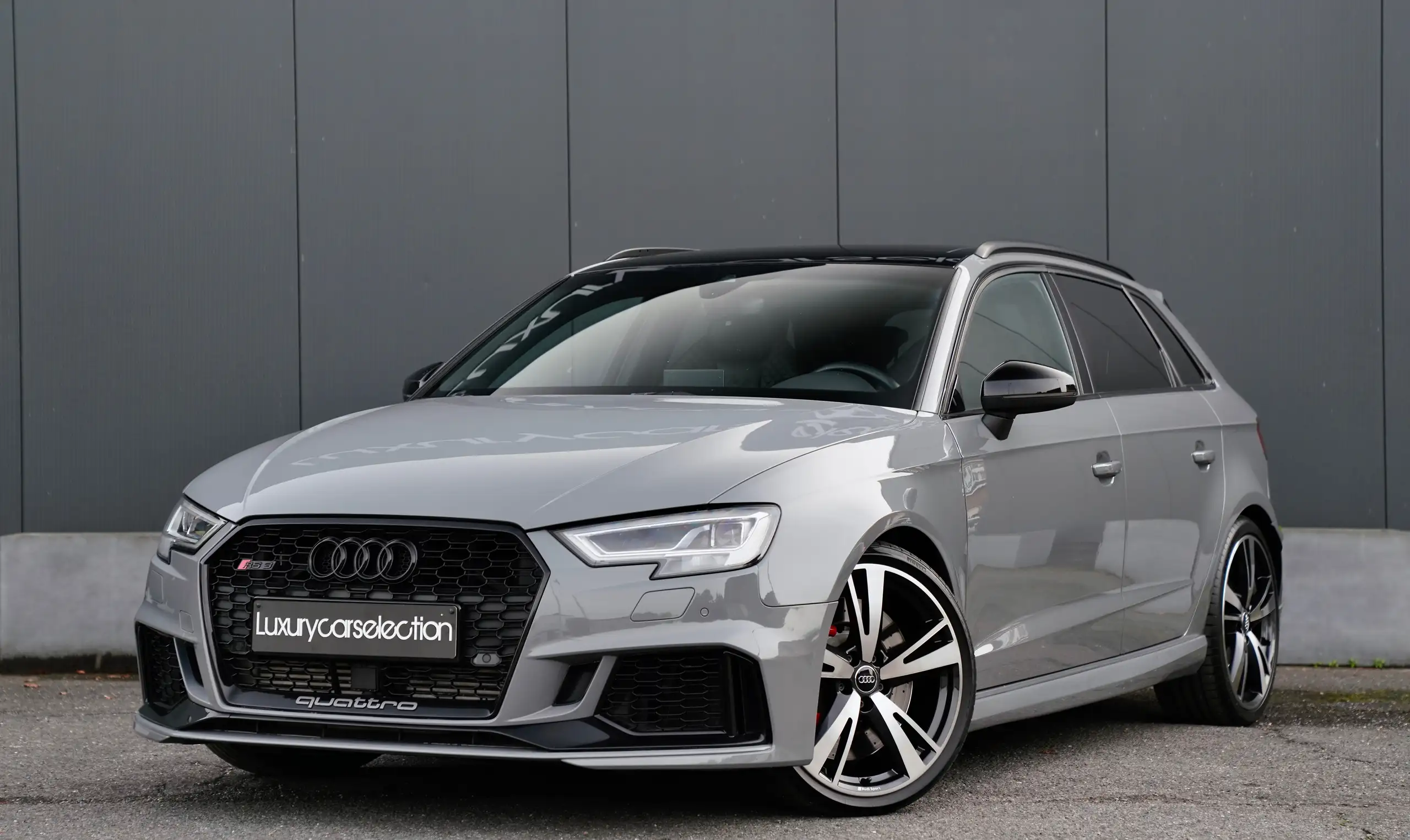 Audi - RS3