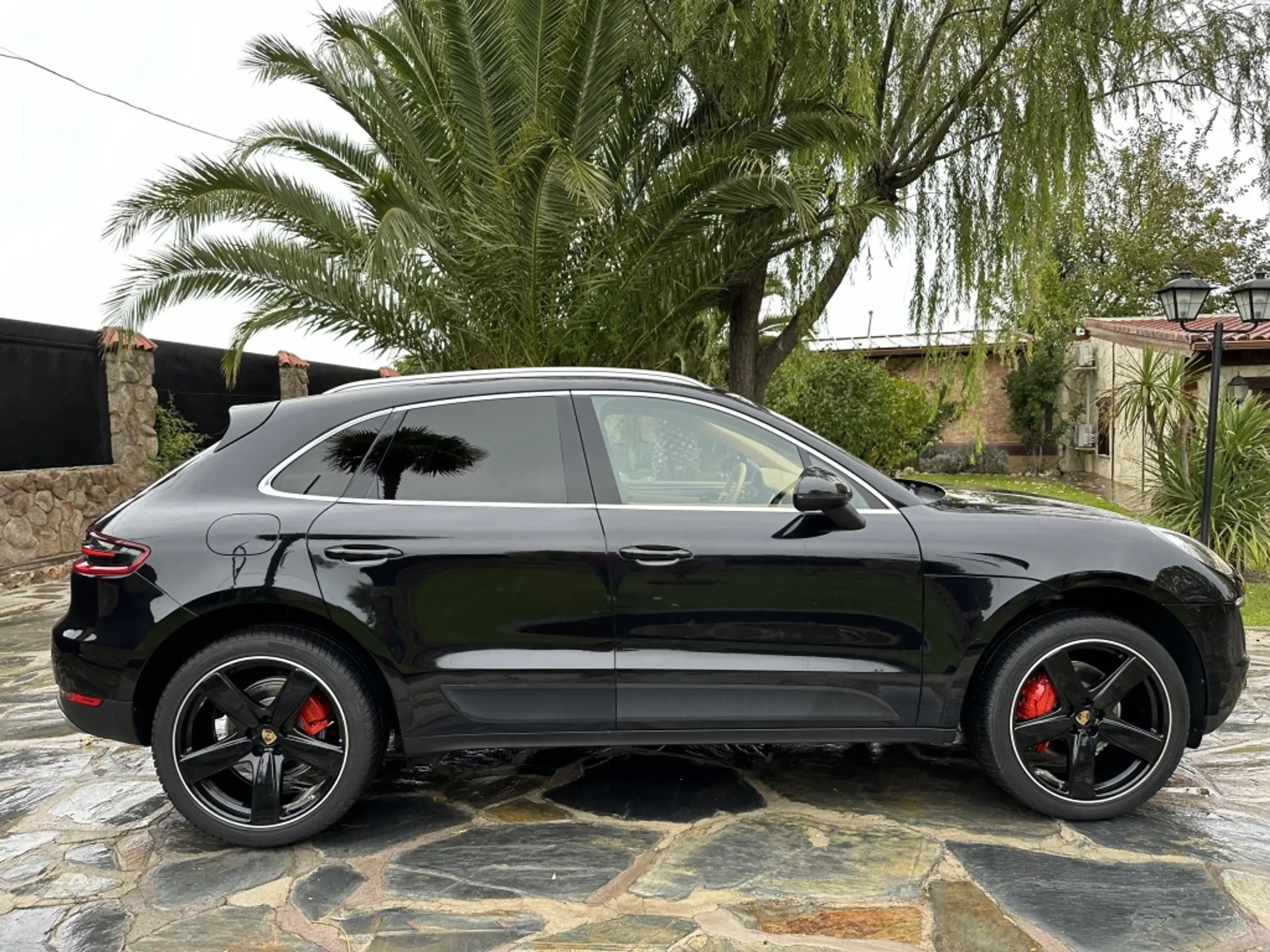 Porsche - Macan