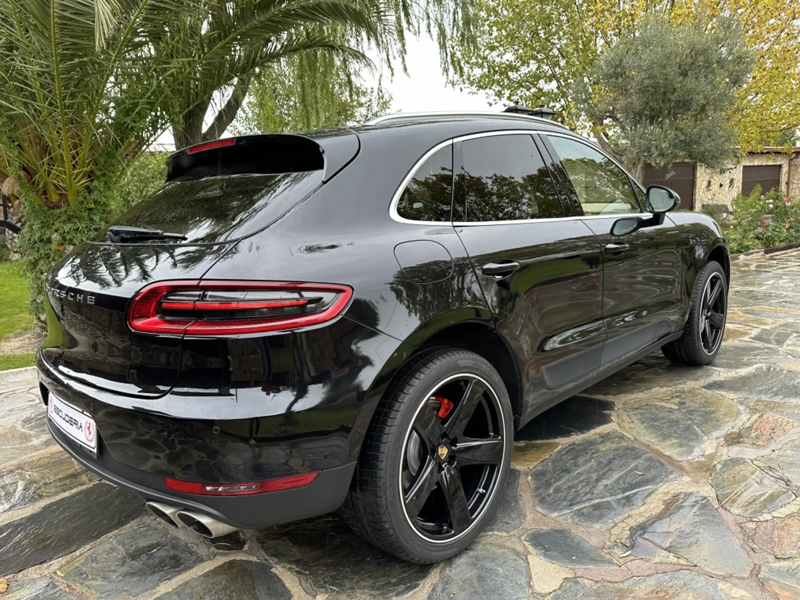 Porsche - Macan