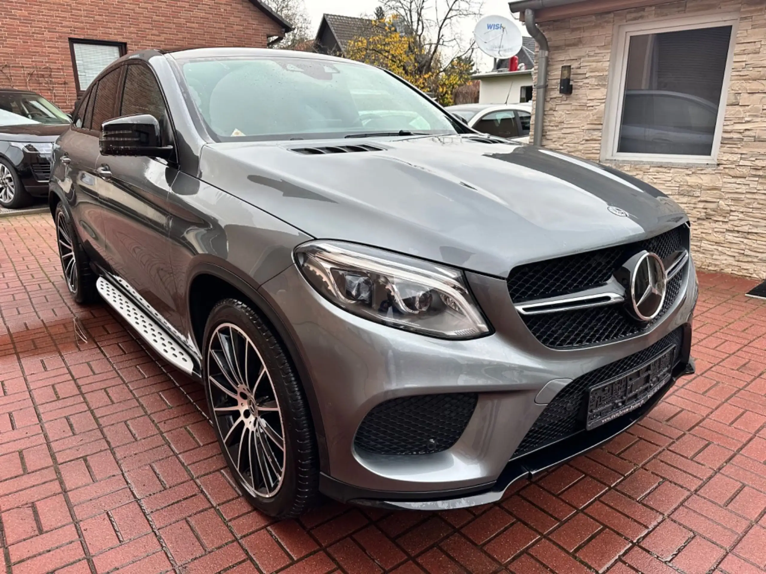 Mercedes-Benz - GLE 350