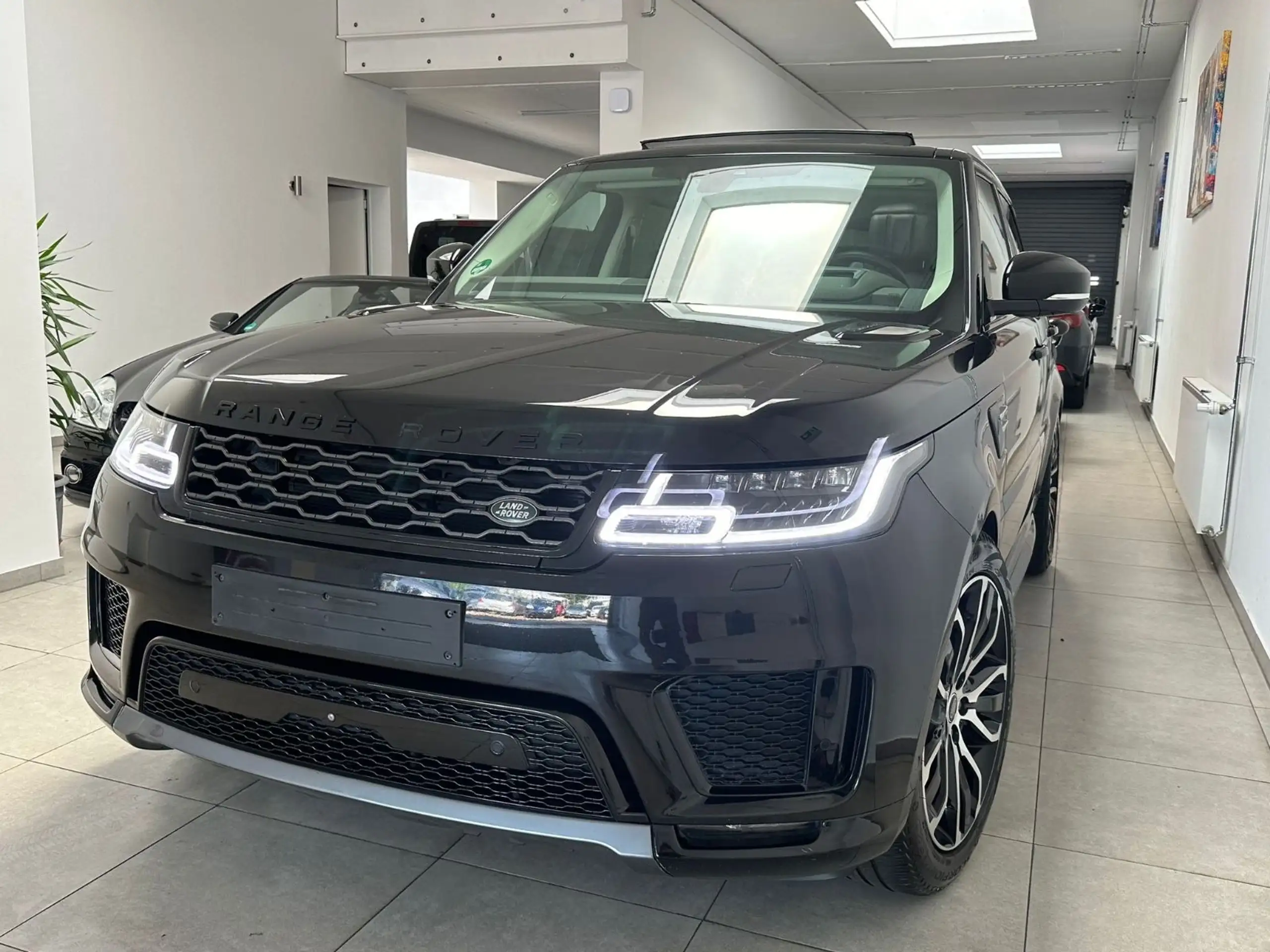 Land Rover - Range Rover Sport