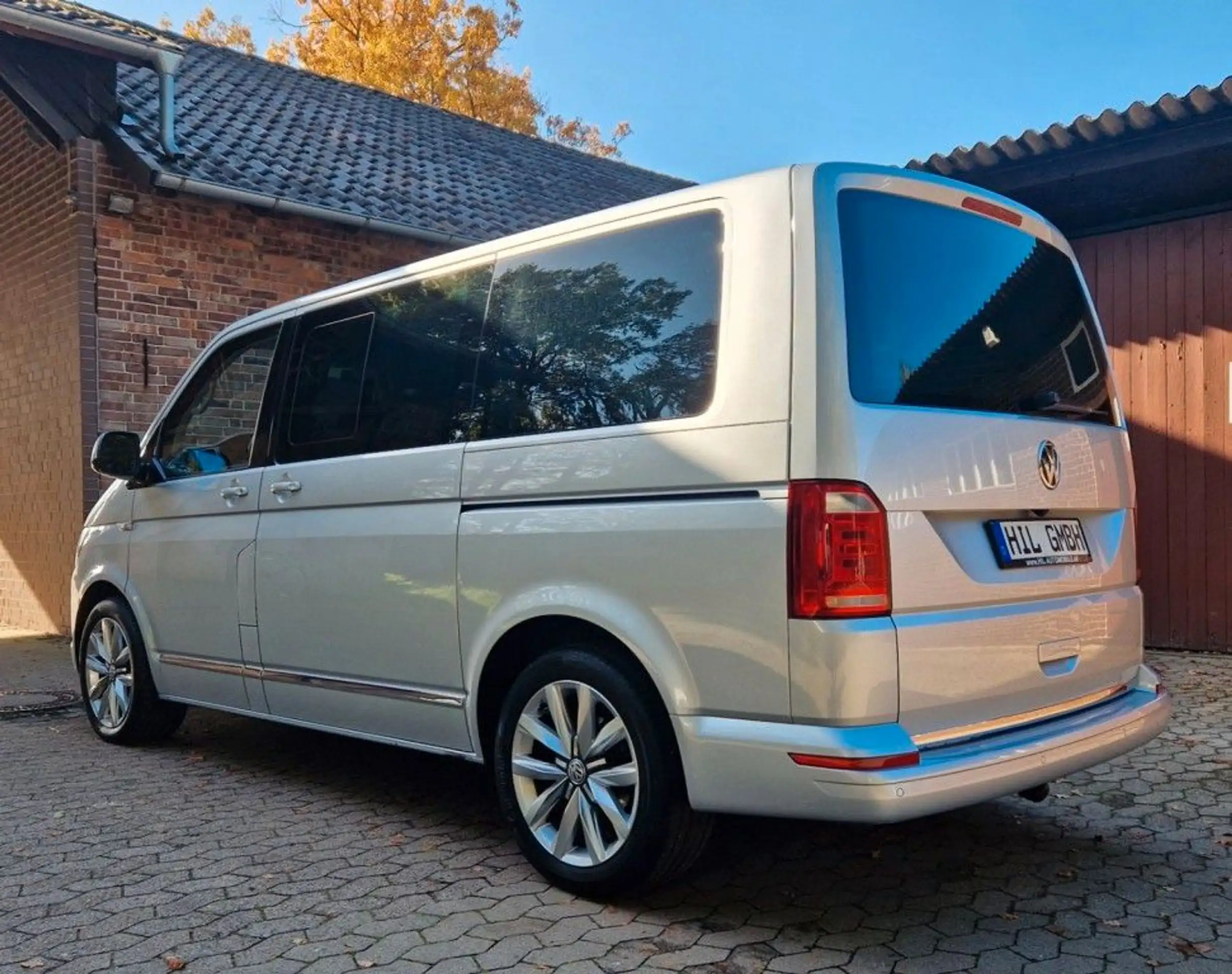 Volkswagen - T6 Multivan