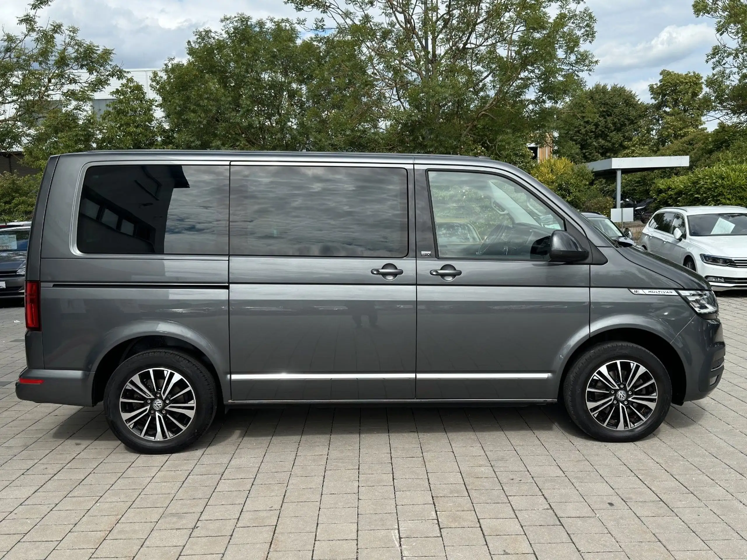 Volkswagen - T6 Multivan