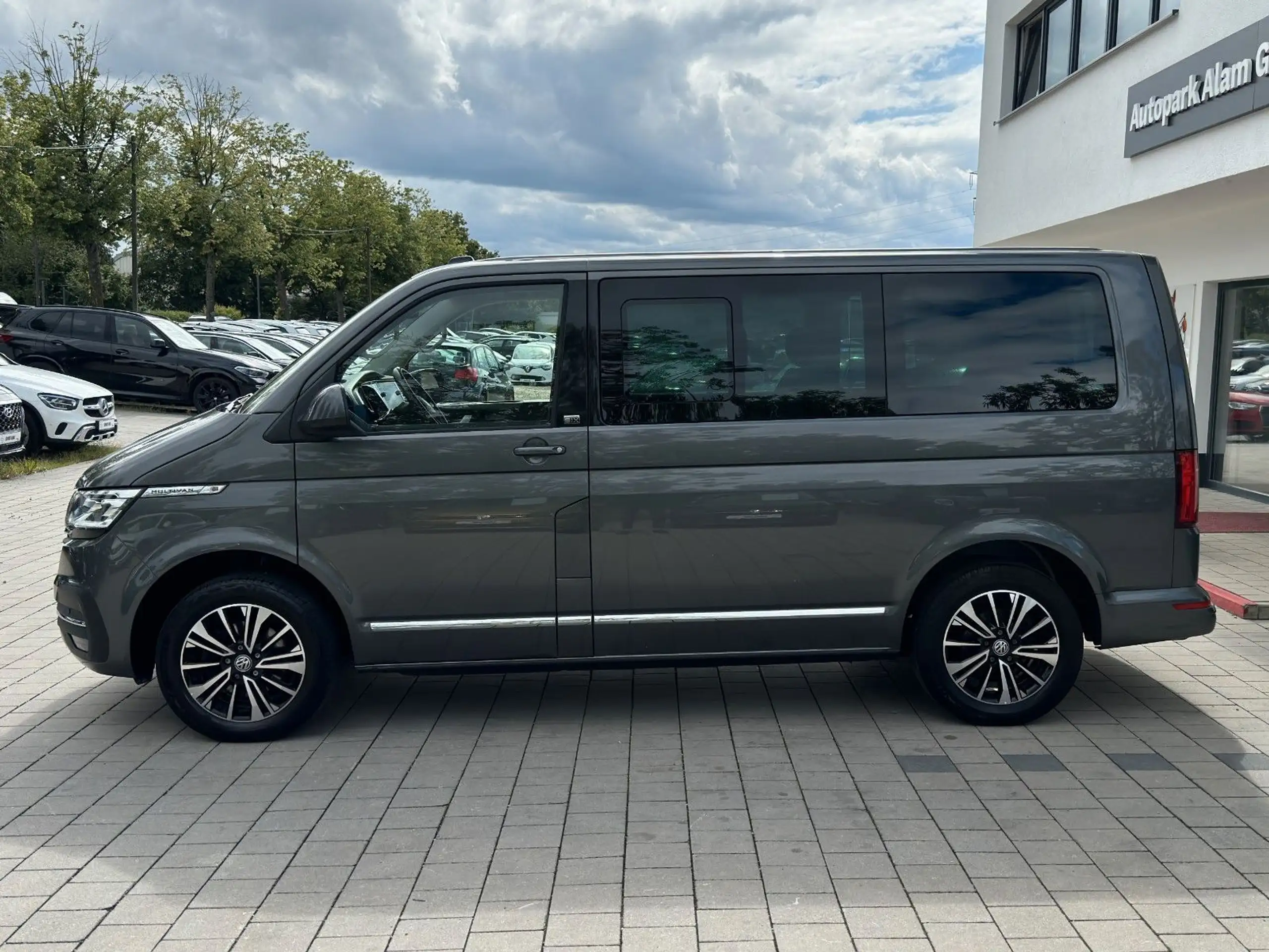 Volkswagen - T6 Multivan