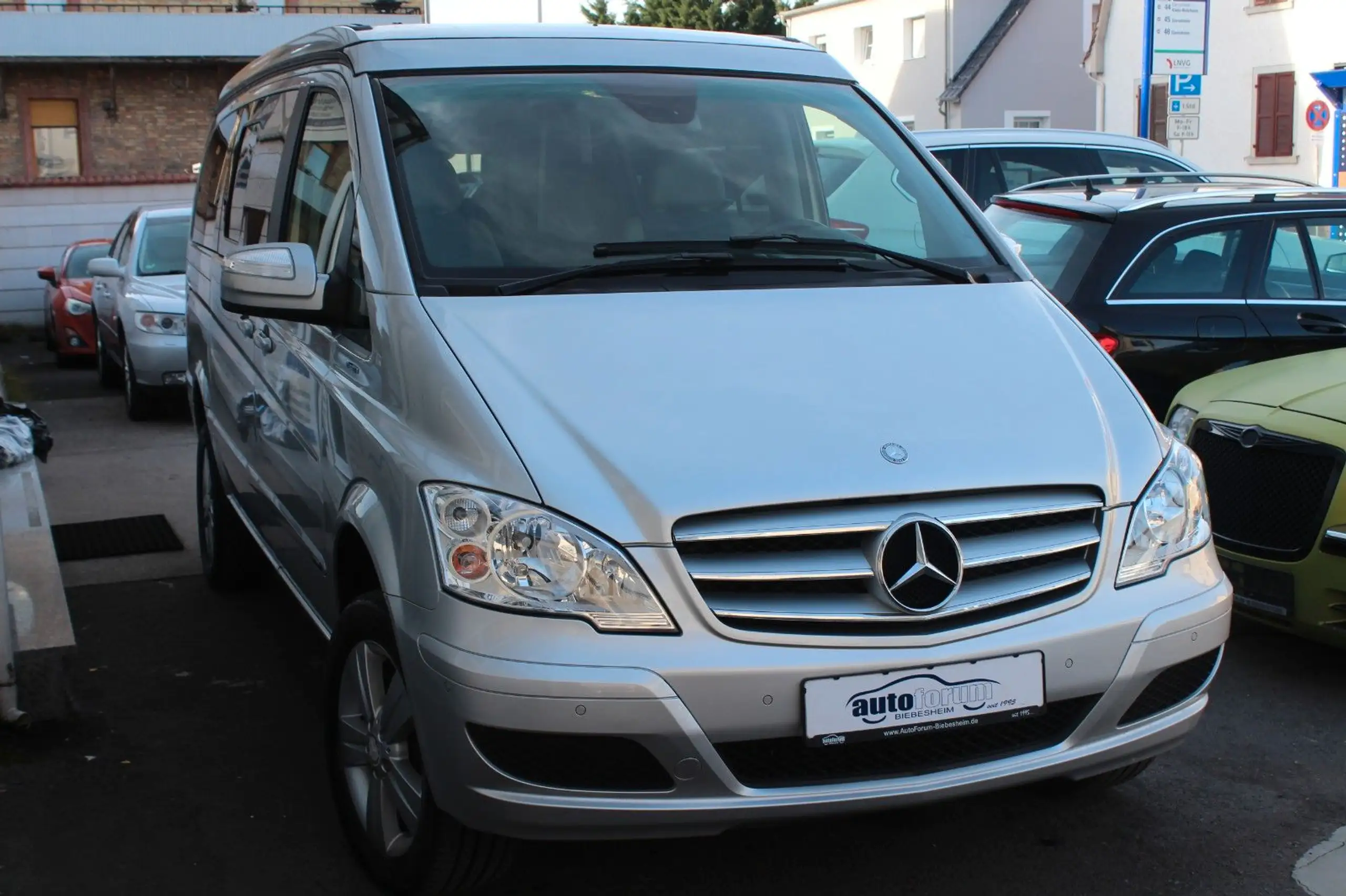 Mercedes-Benz - Viano