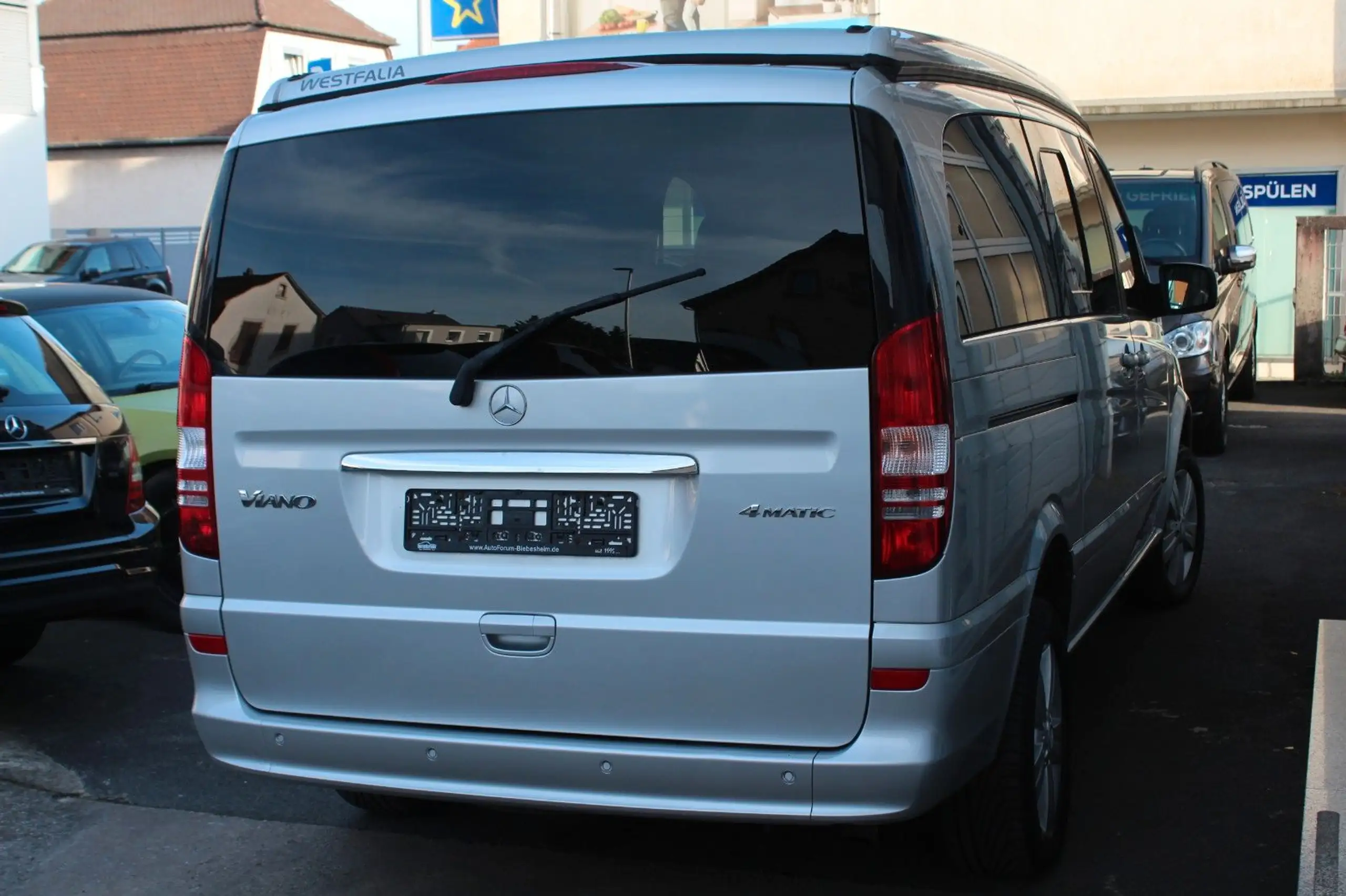 Mercedes-Benz - Viano