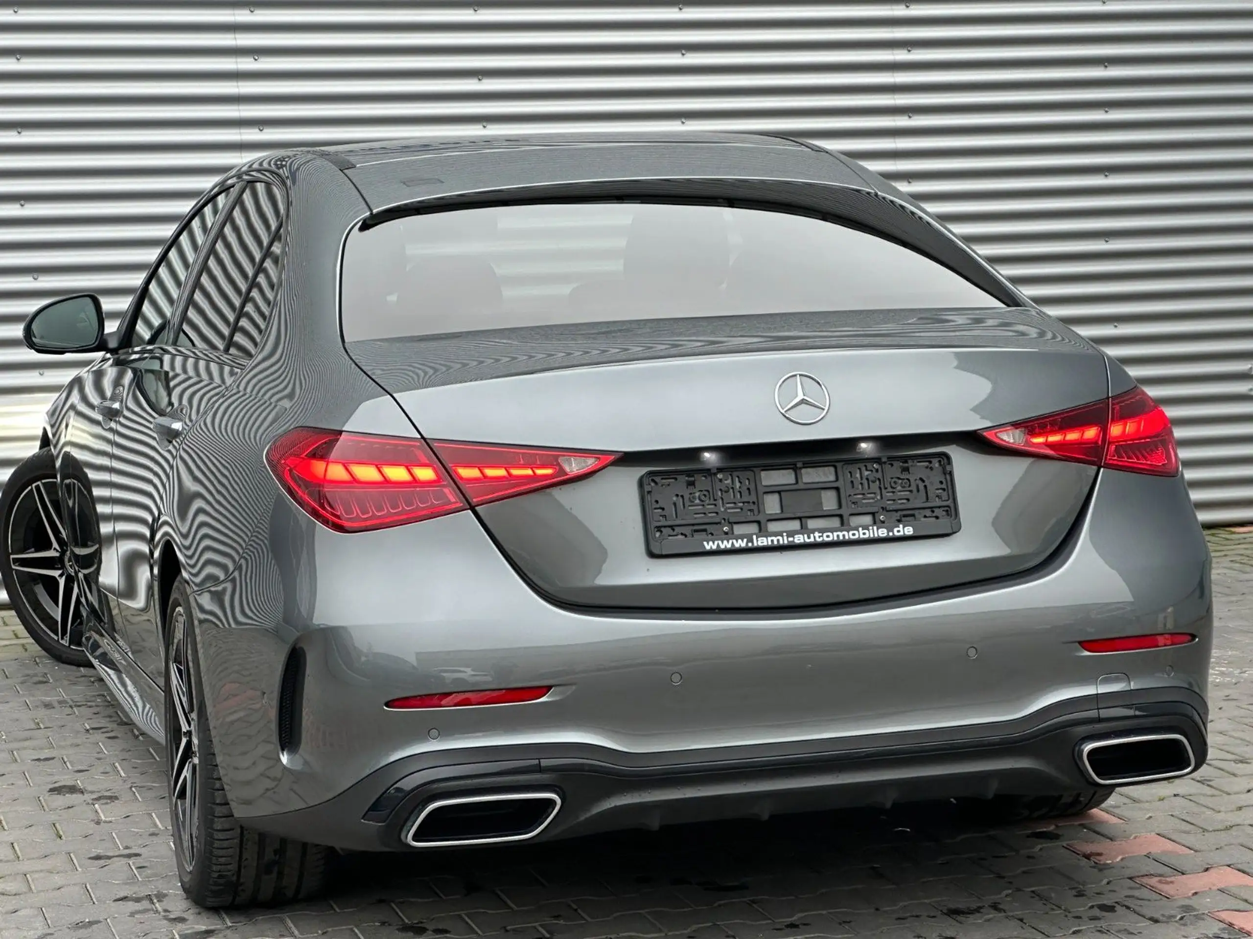 Mercedes-Benz - C 220