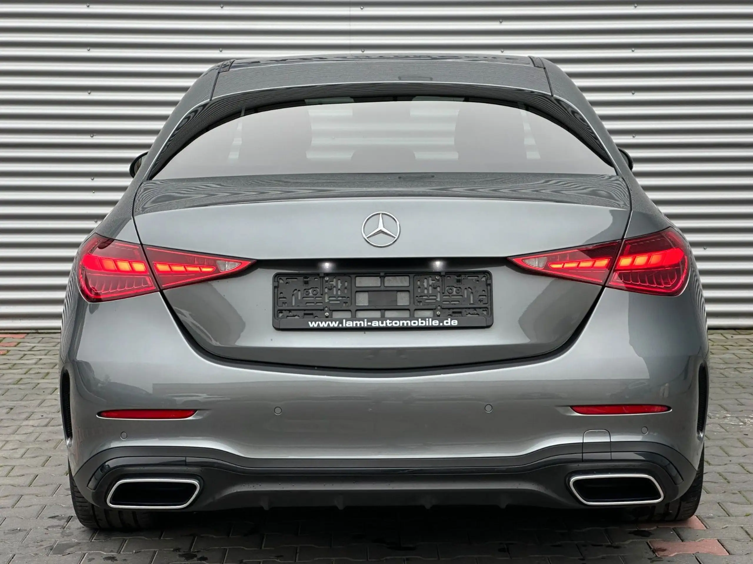 Mercedes-Benz - C 220