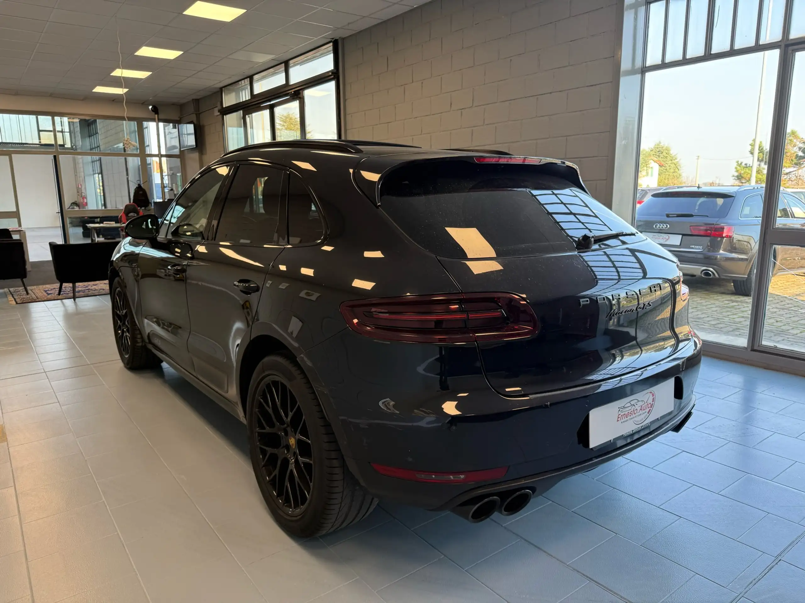 Porsche - Macan