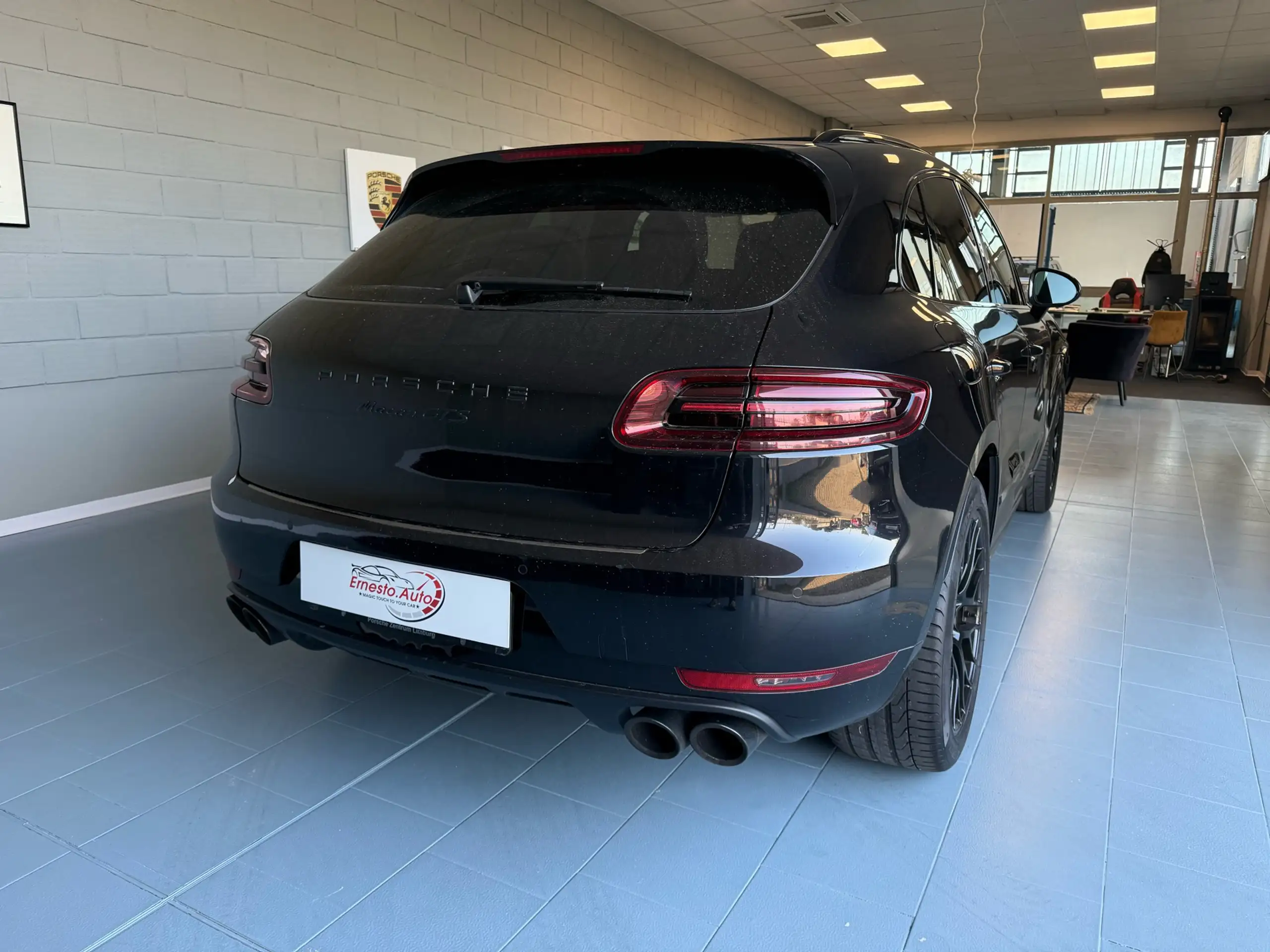 Porsche - Macan