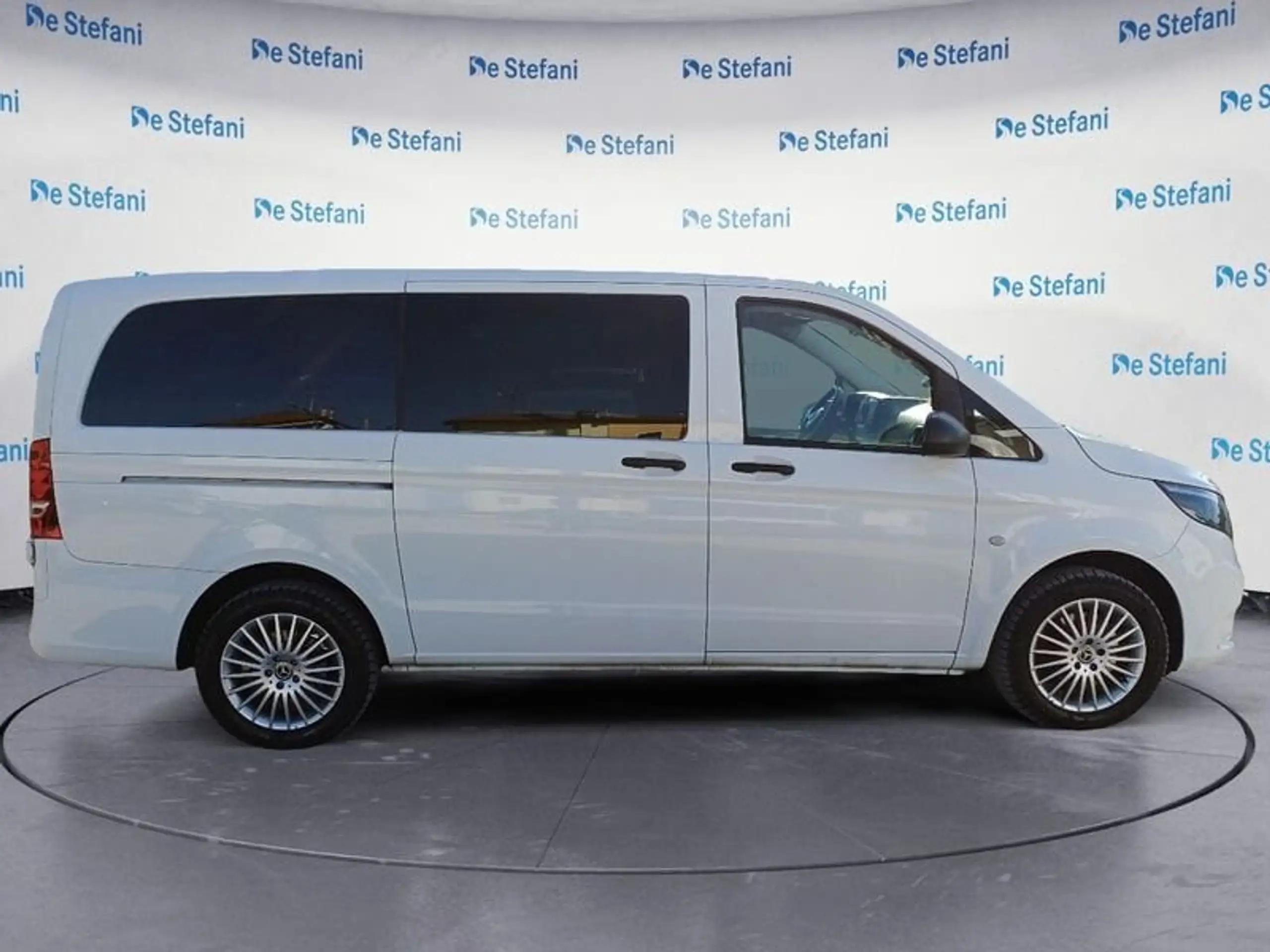 Mercedes-Benz - Vito