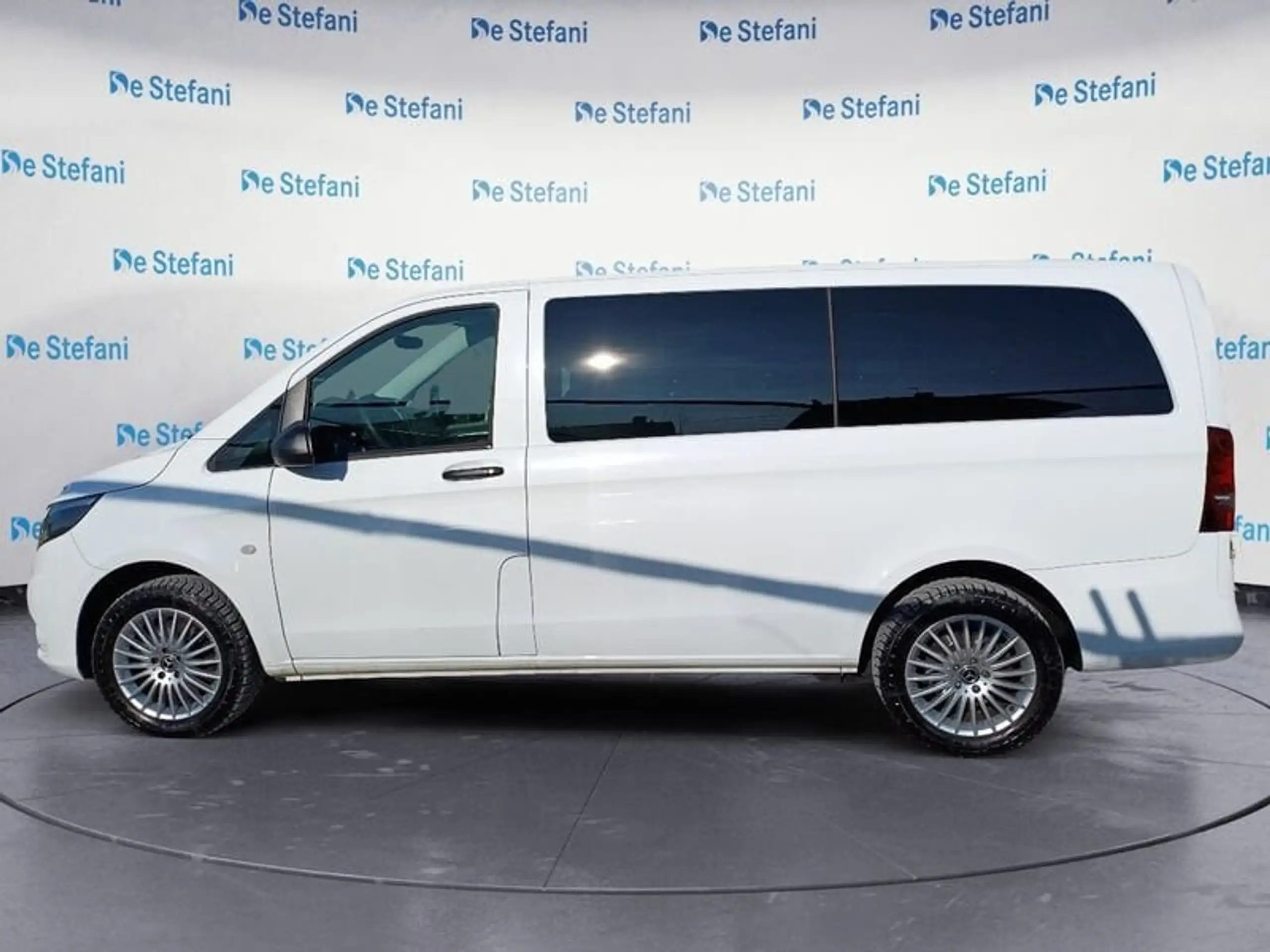 Mercedes-Benz - Vito