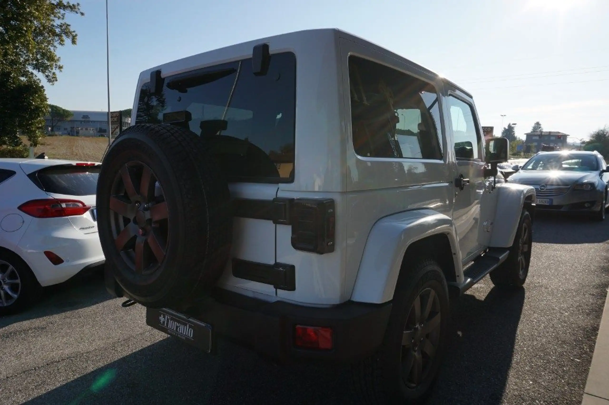 Jeep - Wrangler