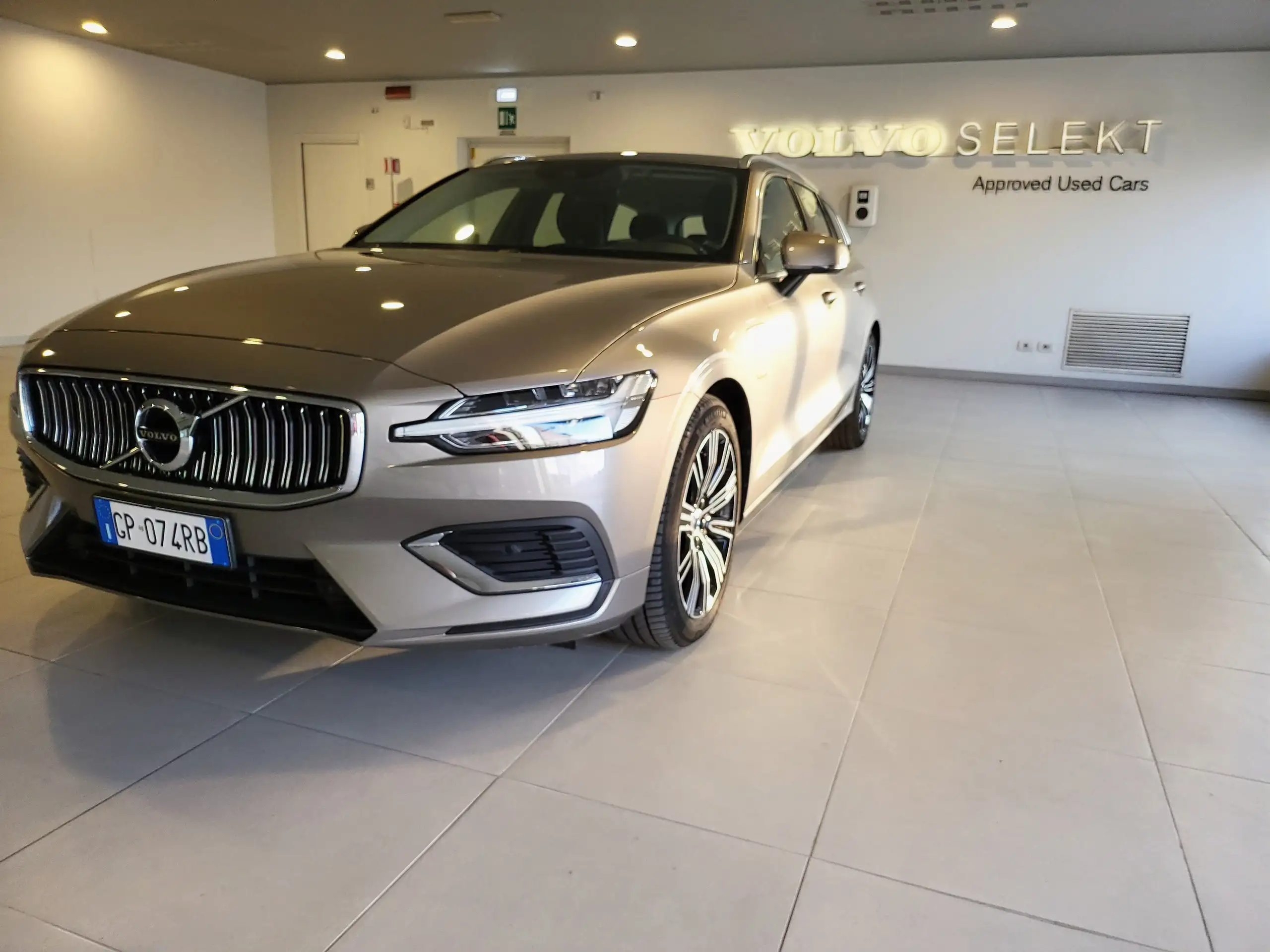 Volvo - V60