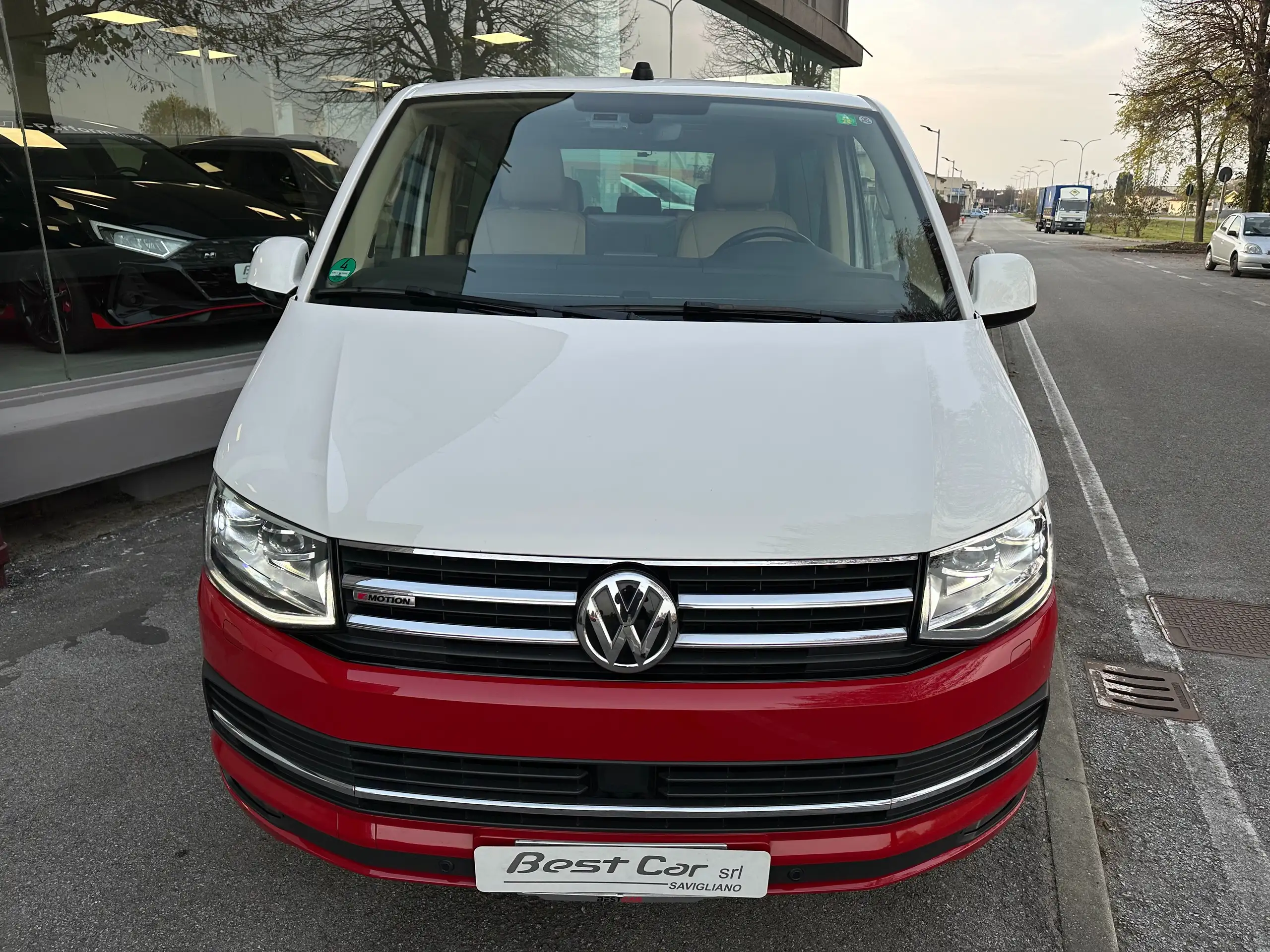 Volkswagen - T6.1 Multivan