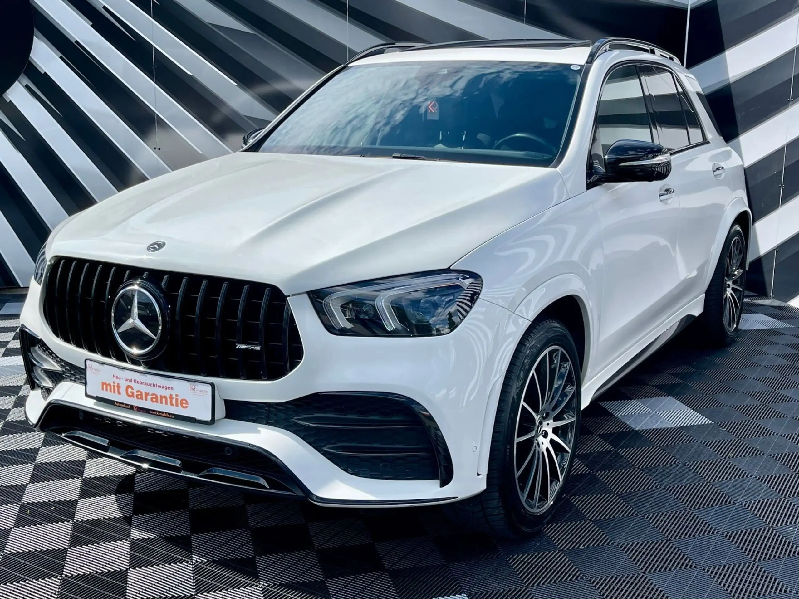 Mercedes-Benz - GLE 350