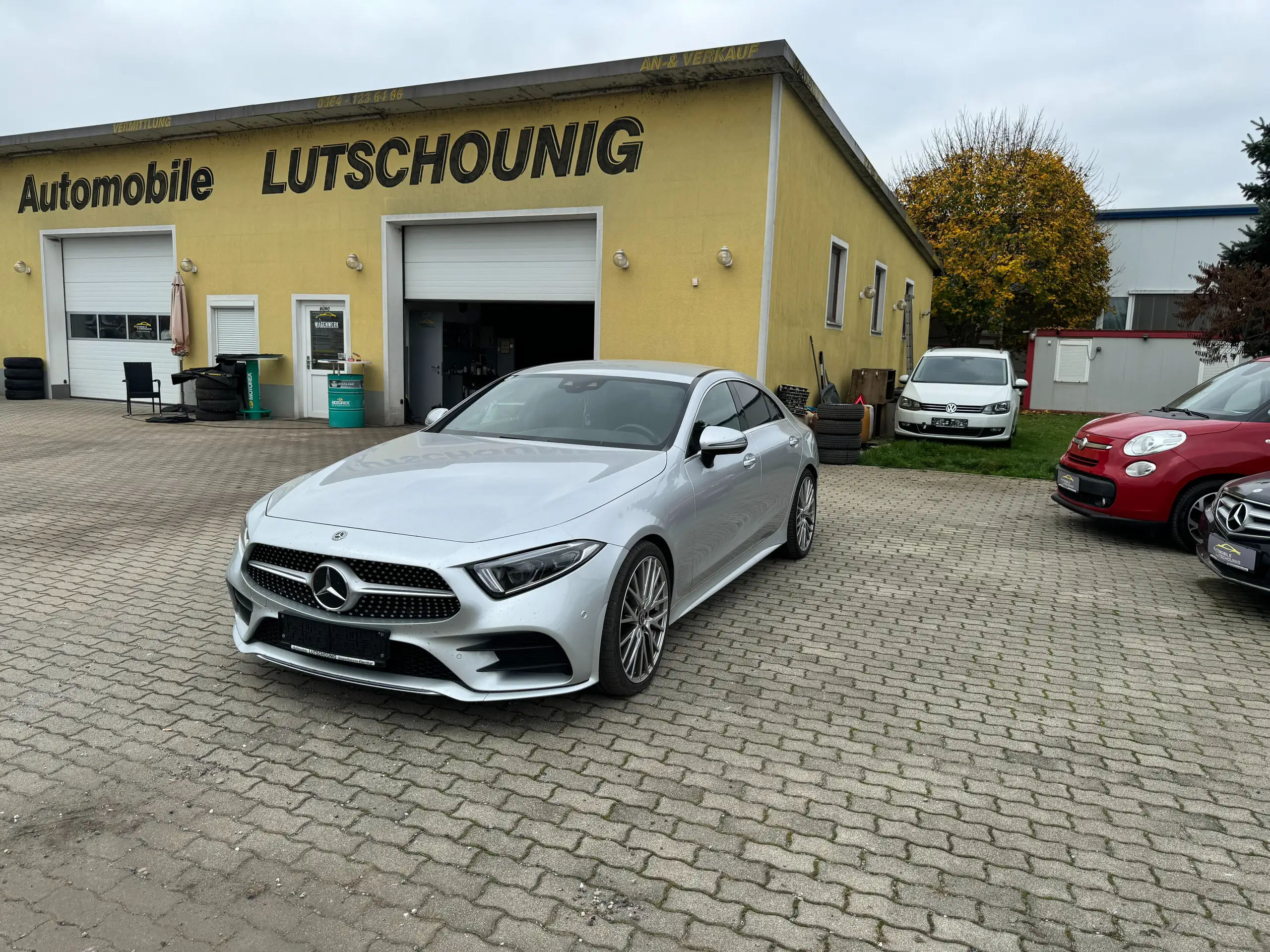 Mercedes-Benz - CLS 300