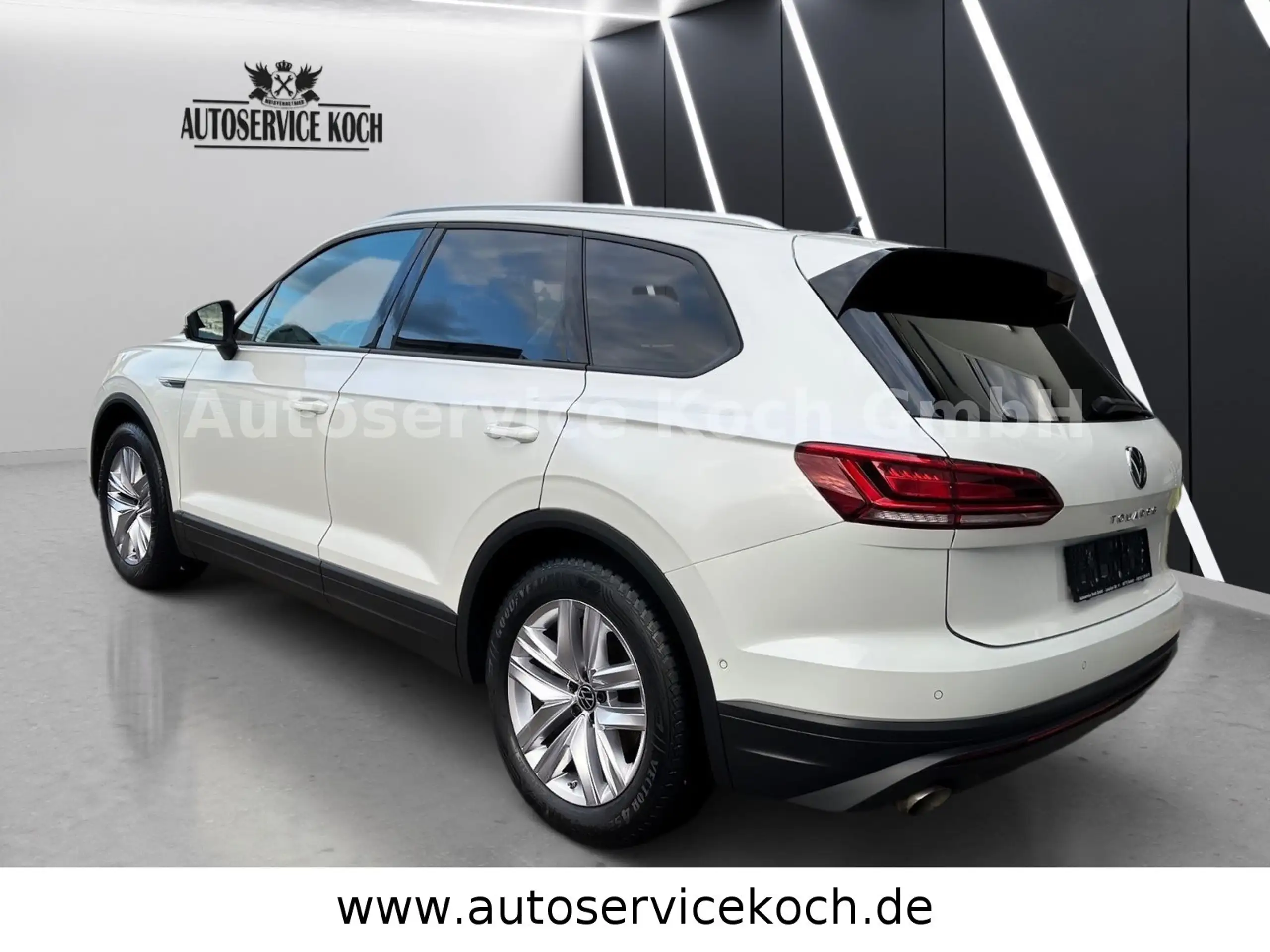 Volkswagen - Touareg