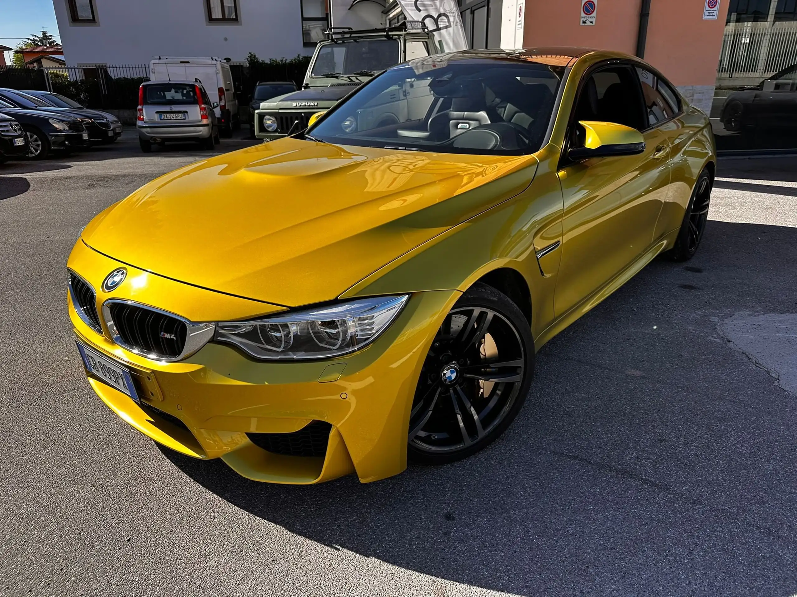 BMW - M4