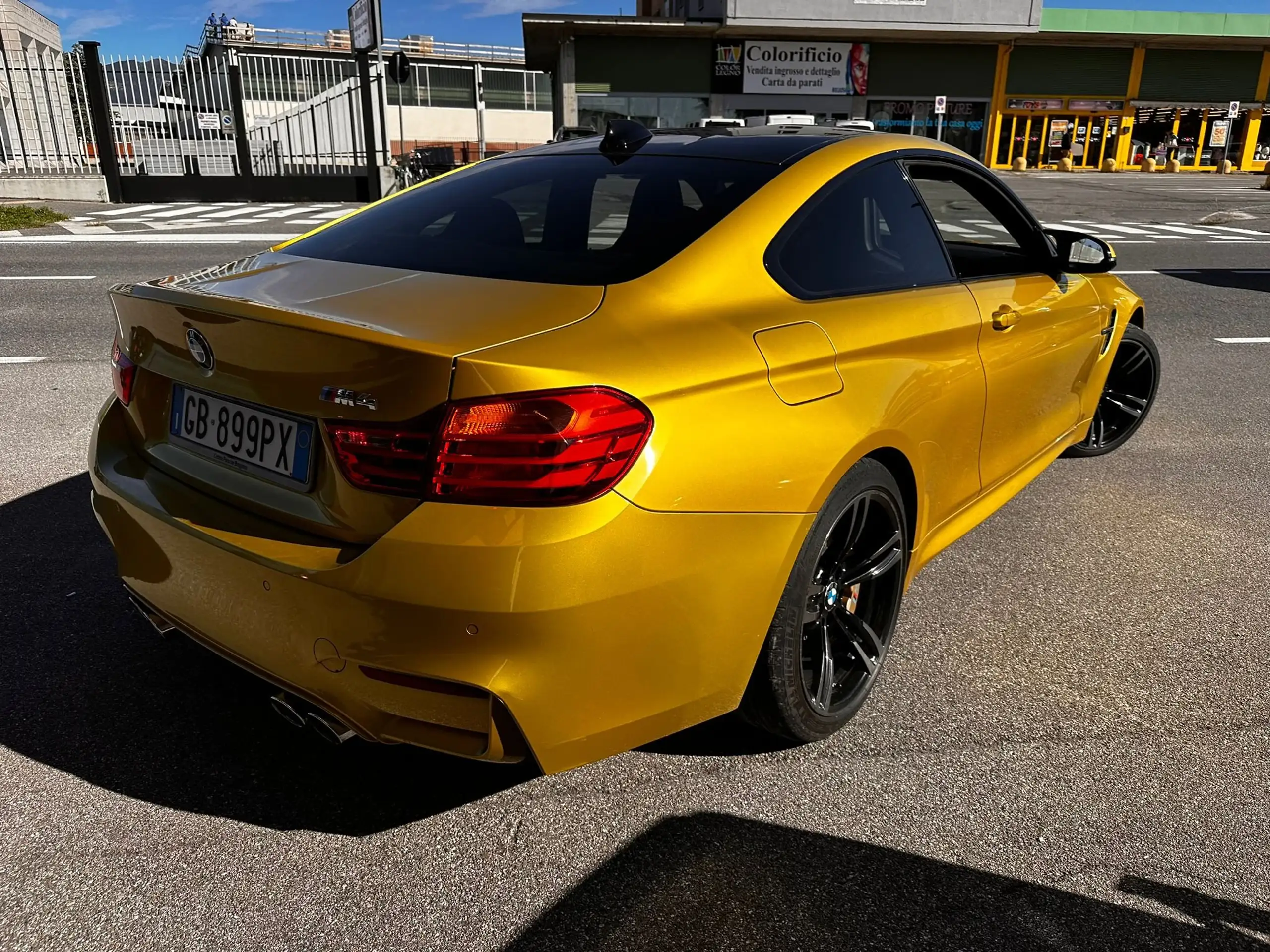 BMW - M4