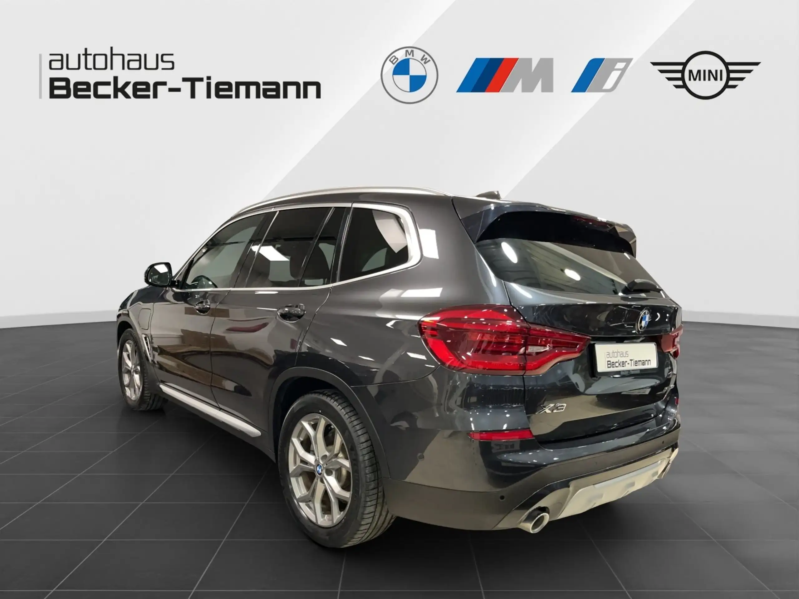 BMW - X3