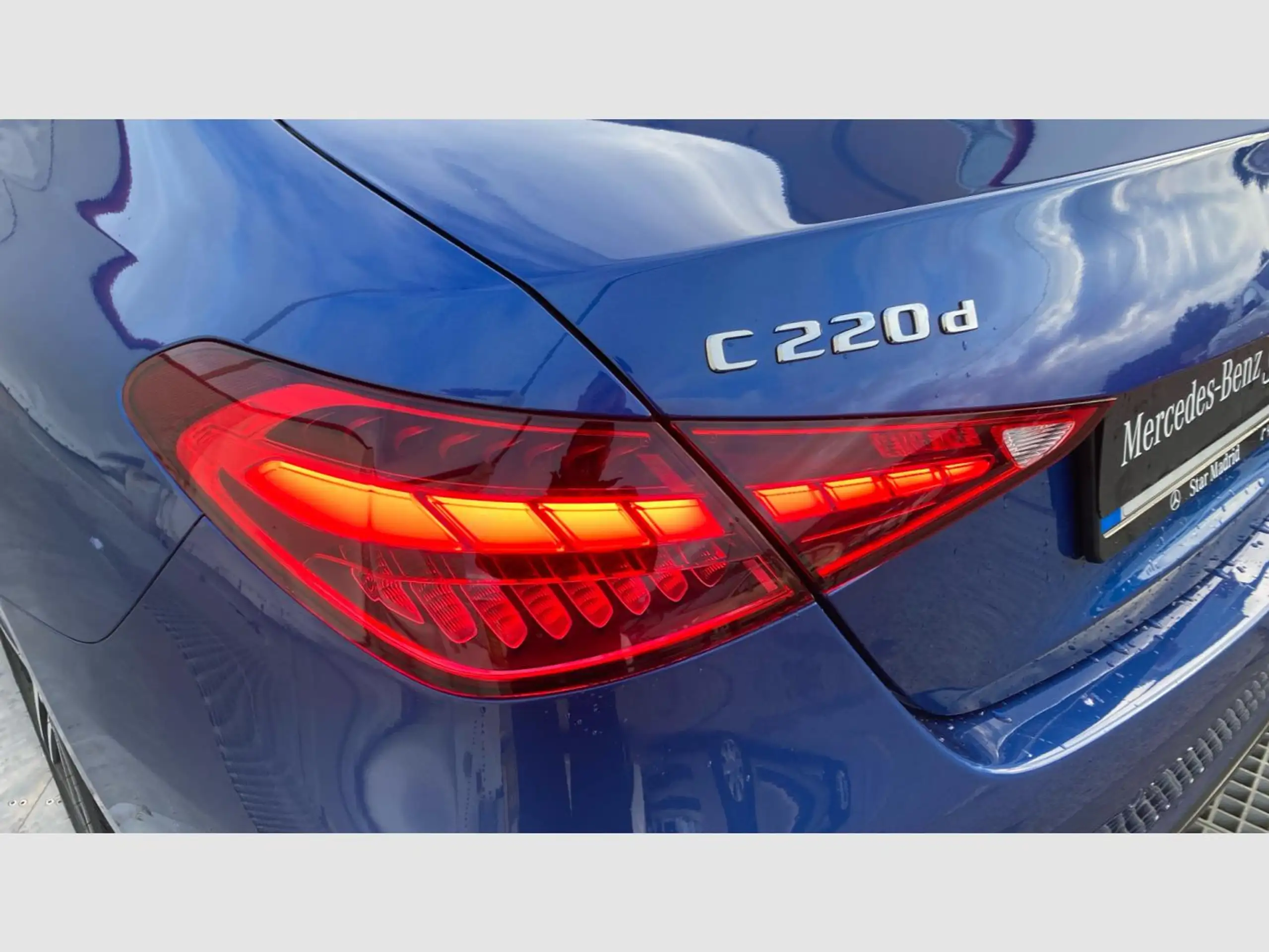 Mercedes-Benz - C 220