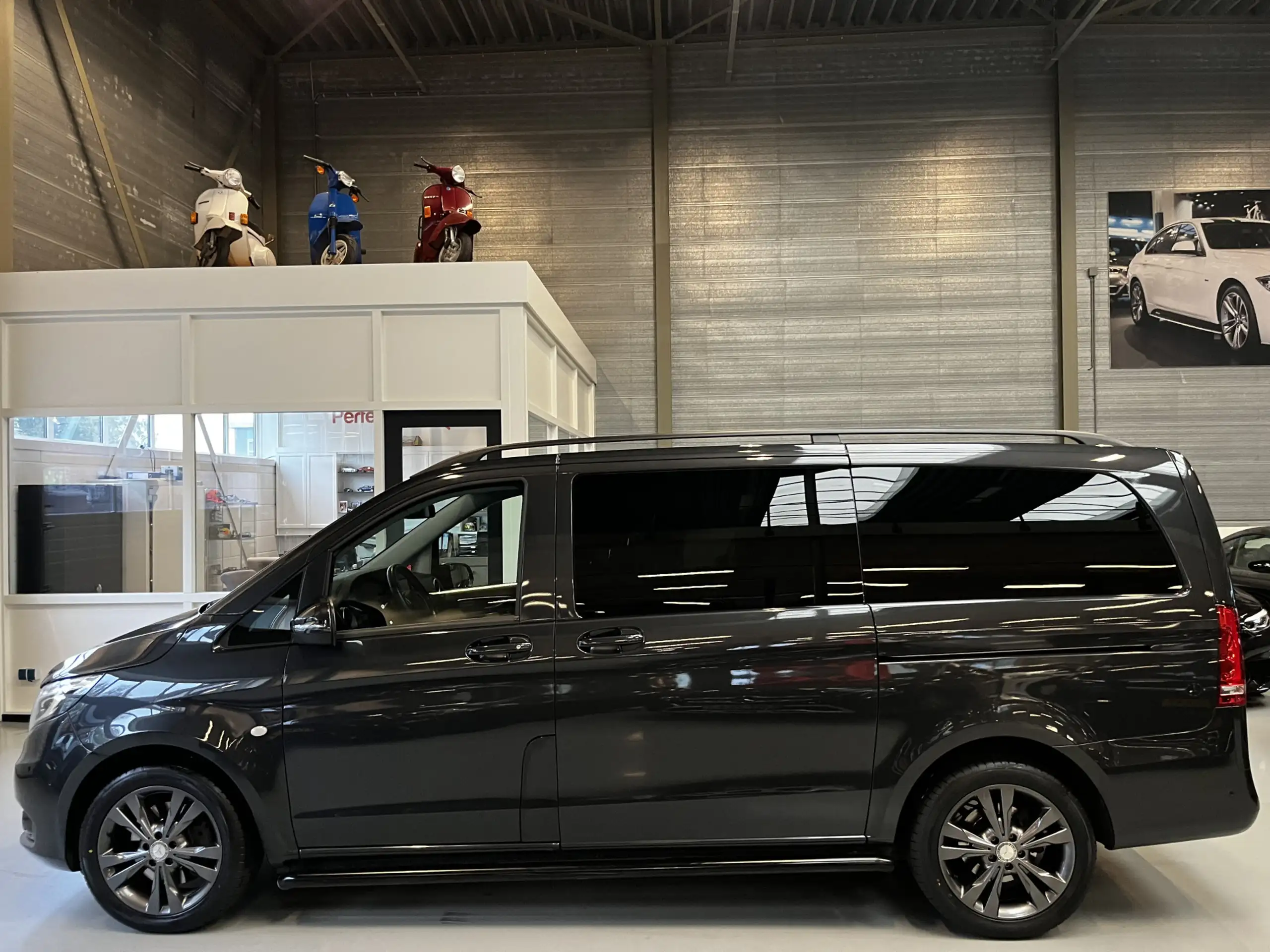 Mercedes-Benz - Vito