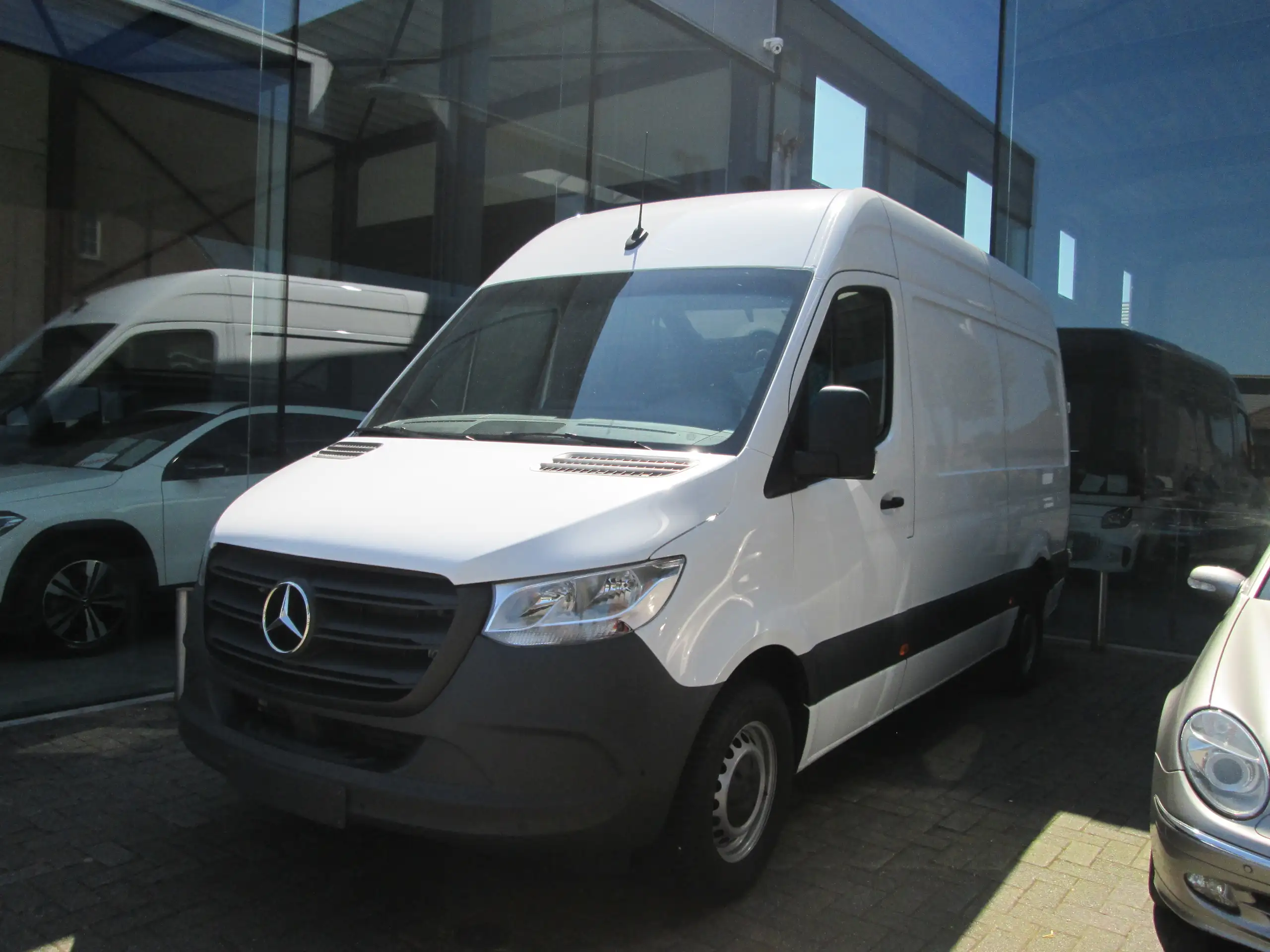 Mercedes-Benz - Sprinter