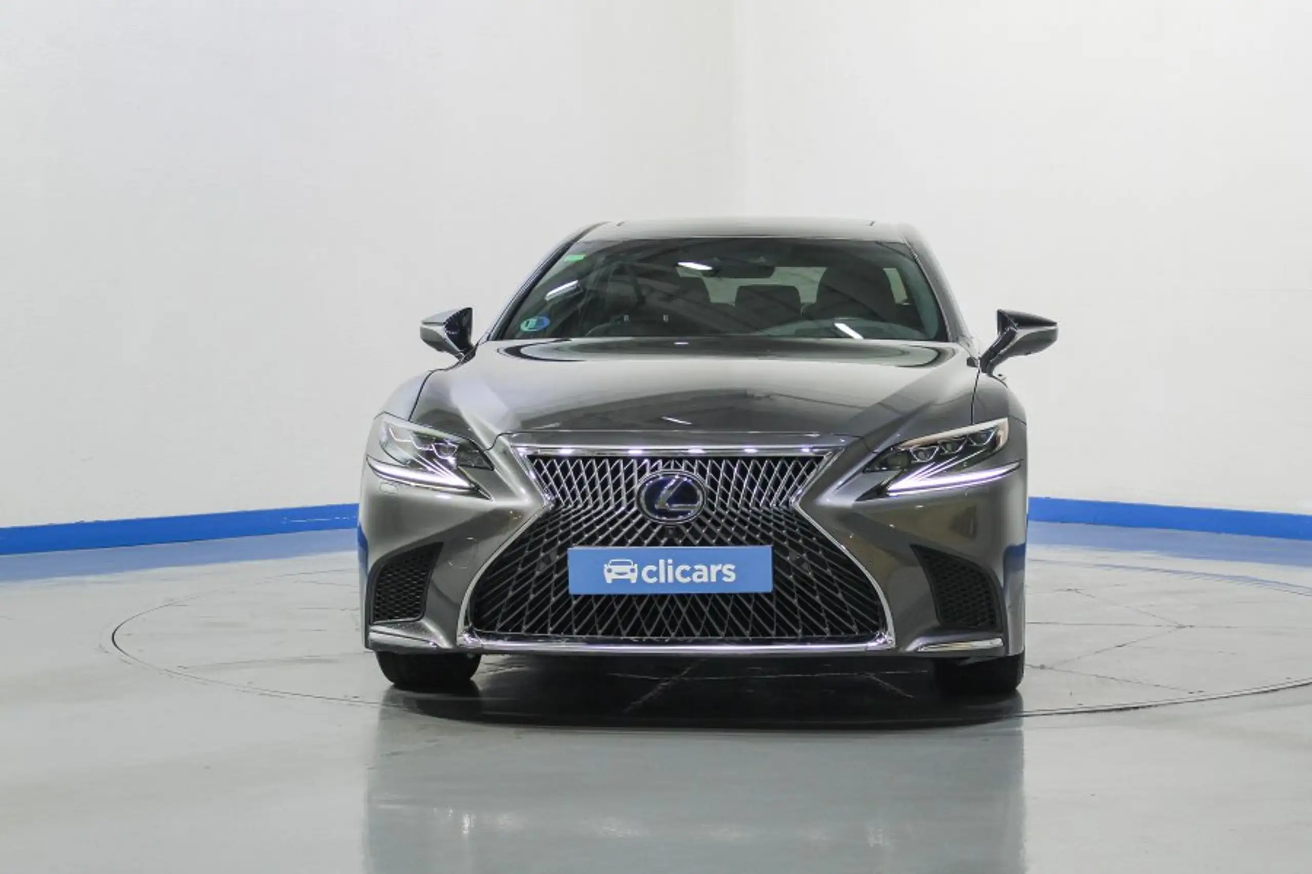 Lexus - LS 500