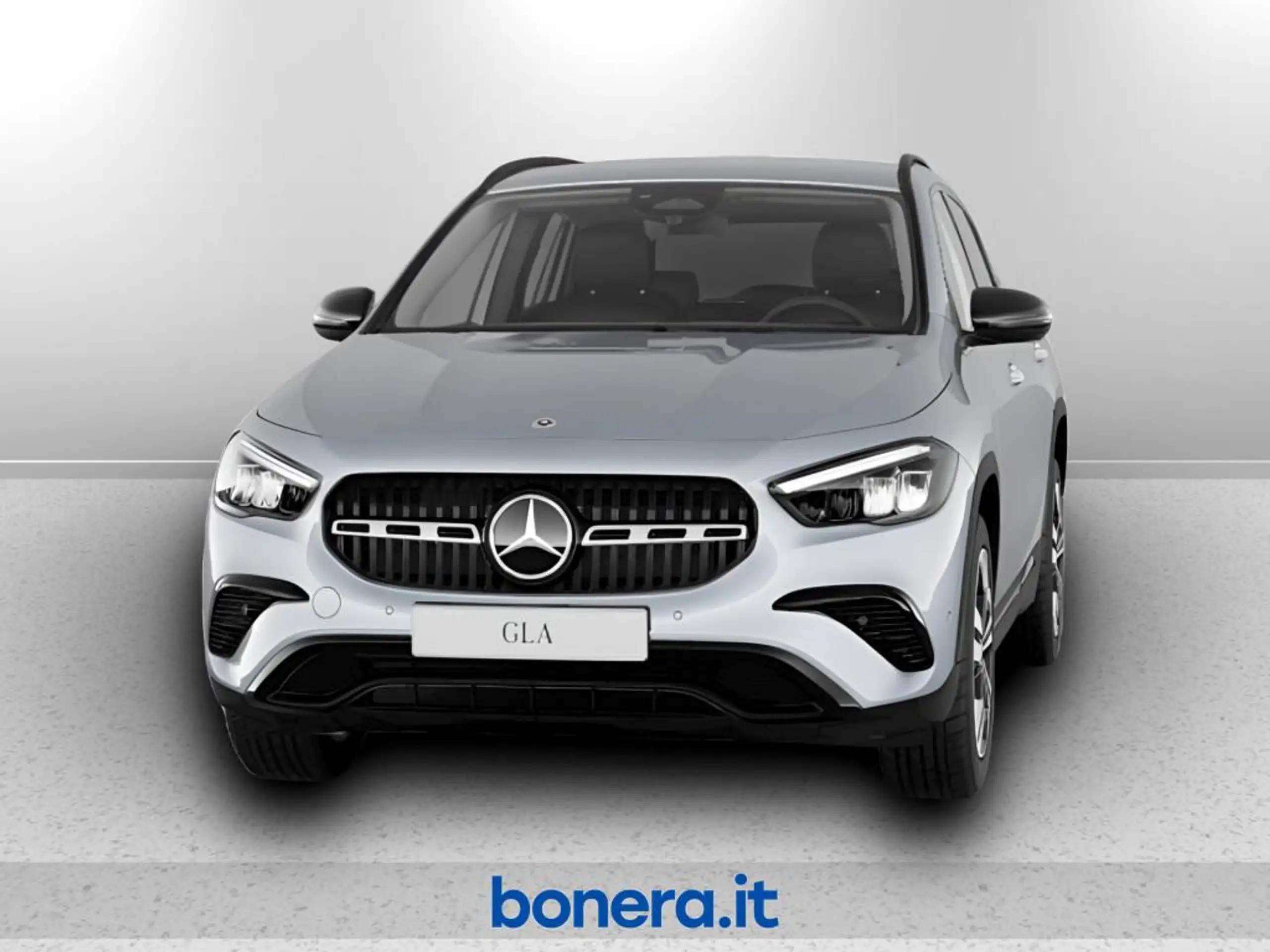 Mercedes-Benz - GLA 180