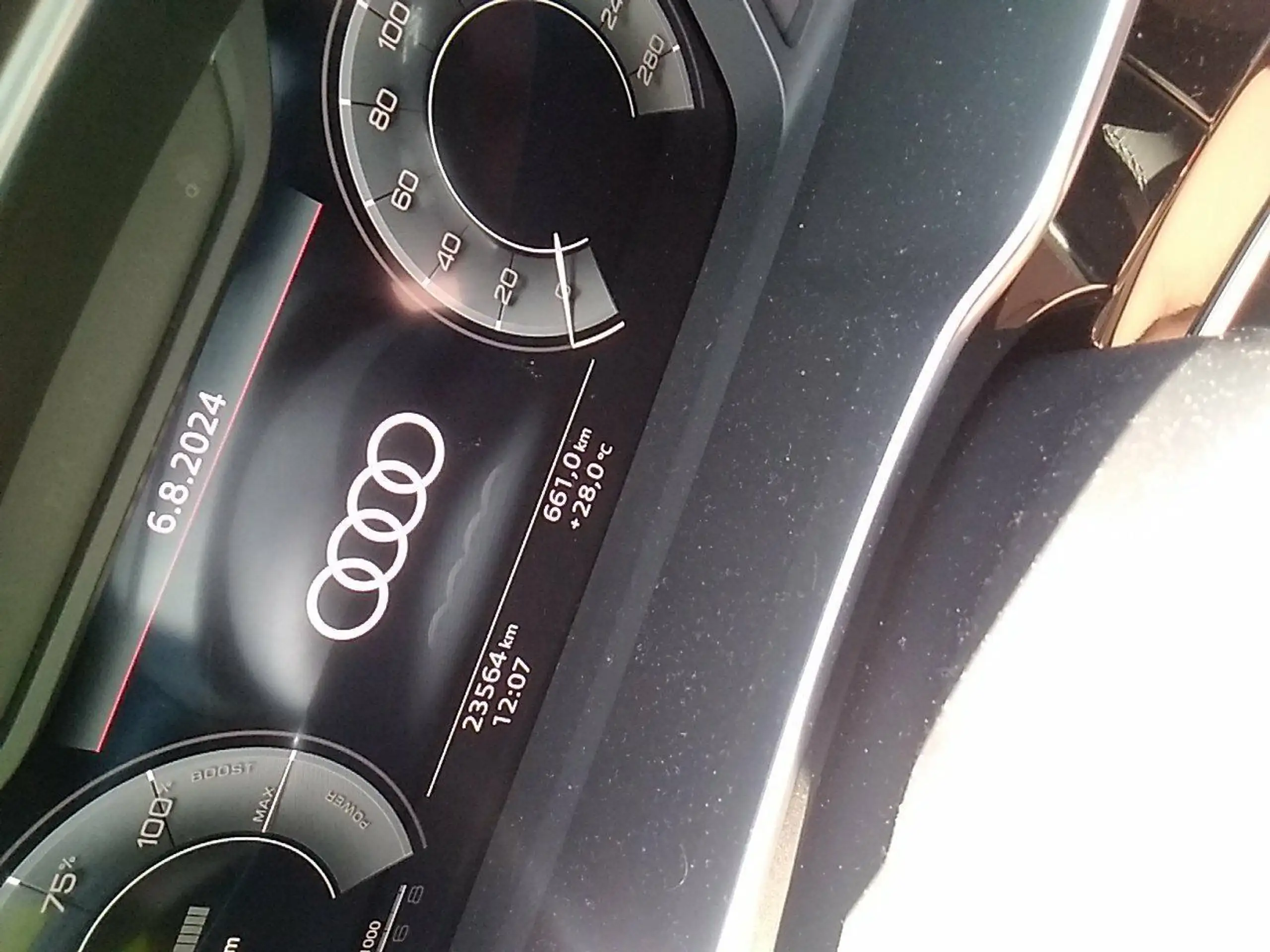 Audi - Q3