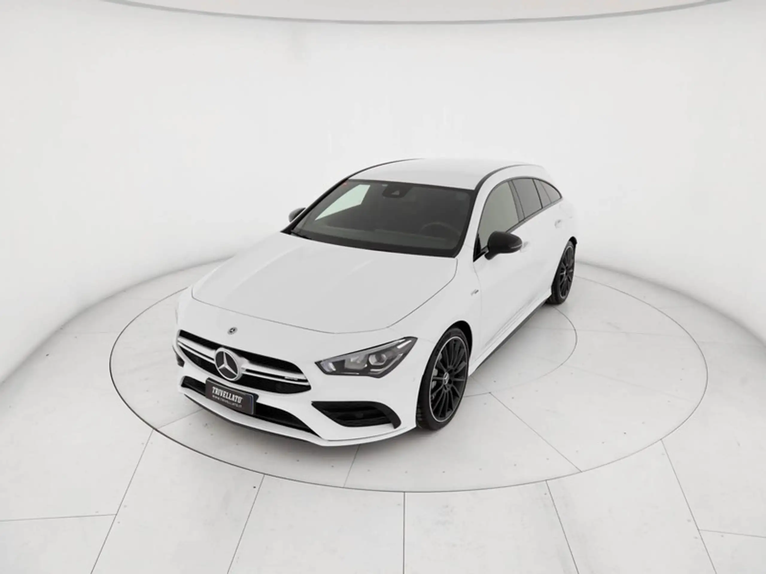 Mercedes-Benz - CLA 35 AMG