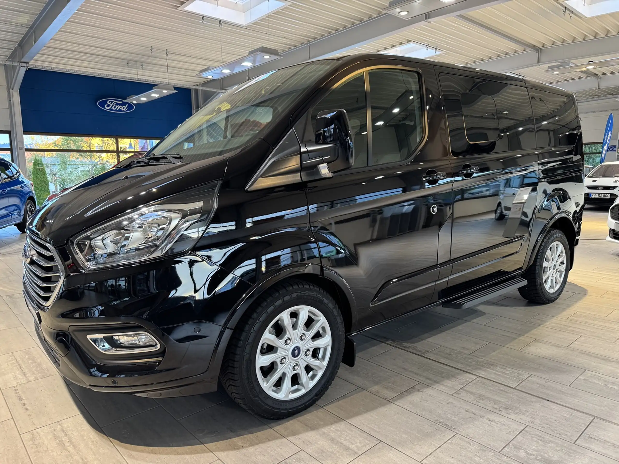 Ford - Tourneo Custom