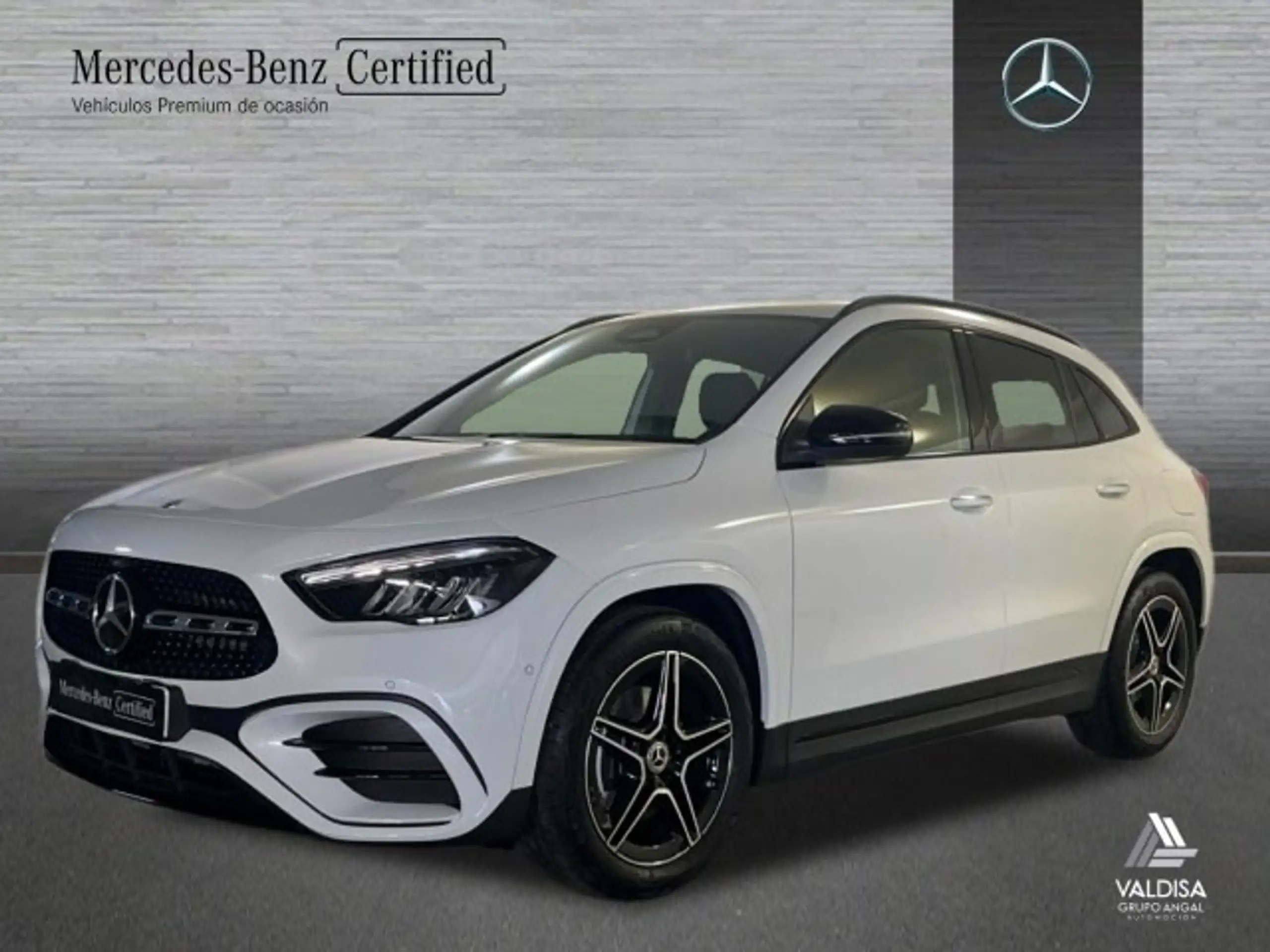 Mercedes-Benz - GLA 200